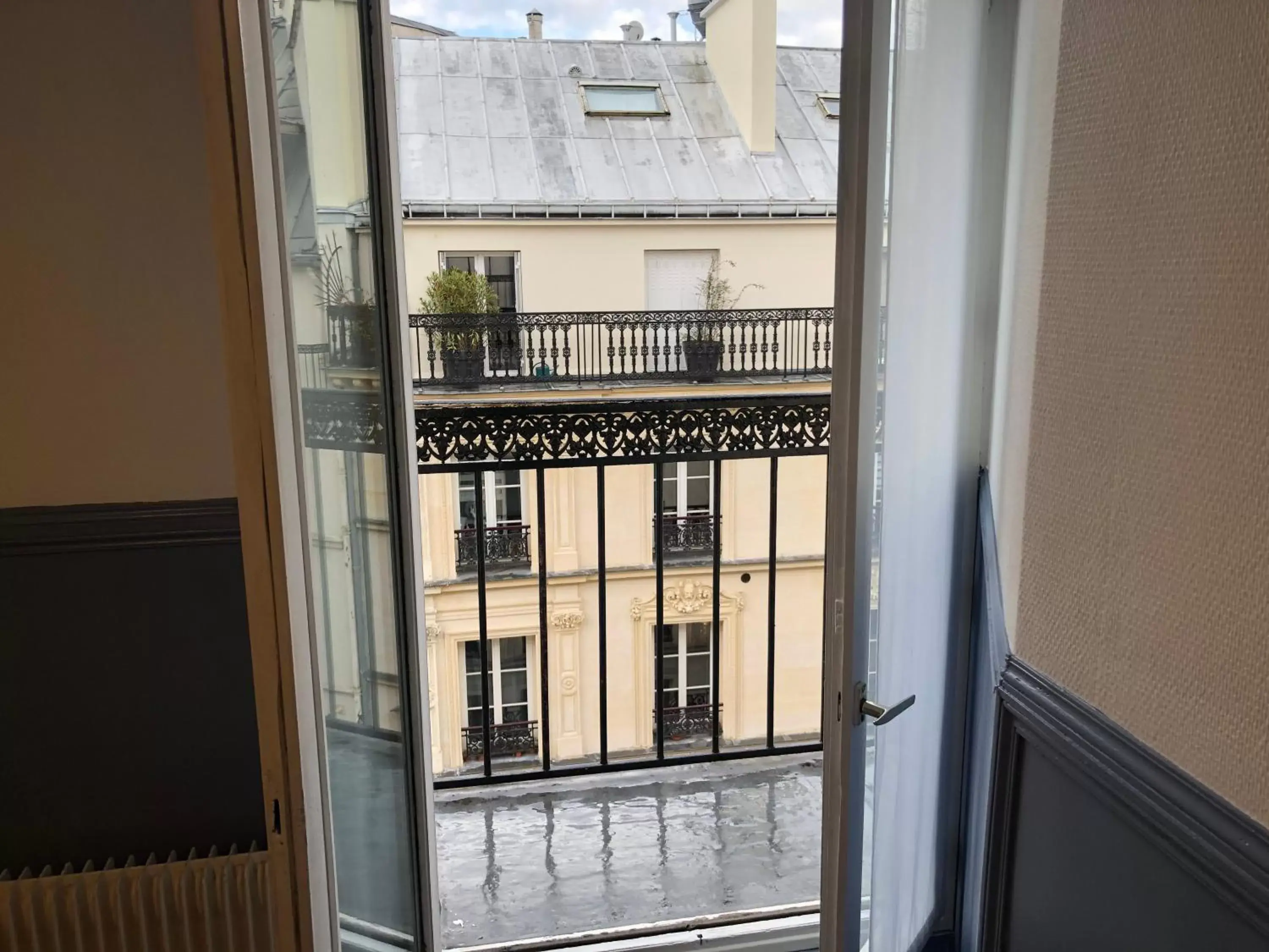 Balcony/Terrace in Hotel Geoffroy Marie Opéra