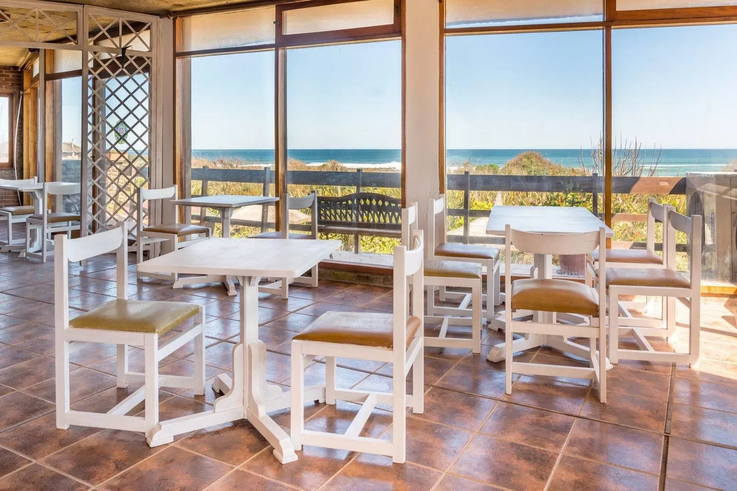 Lounge or bar in Portobello Suites Hotel