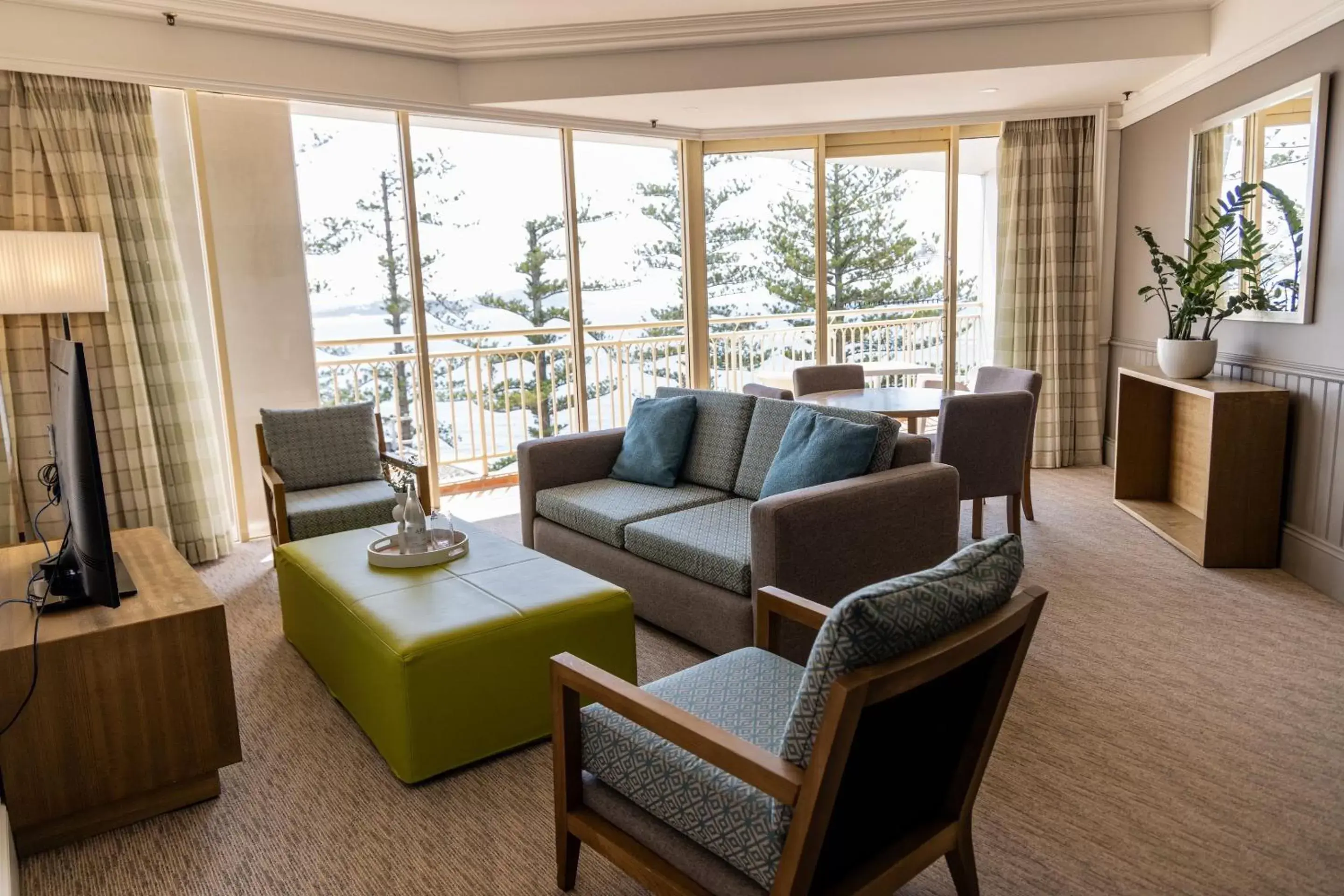 Photo of the whole room, Seating Area in Crowne Plaza Terrigal Pacific, an IHG Hotel