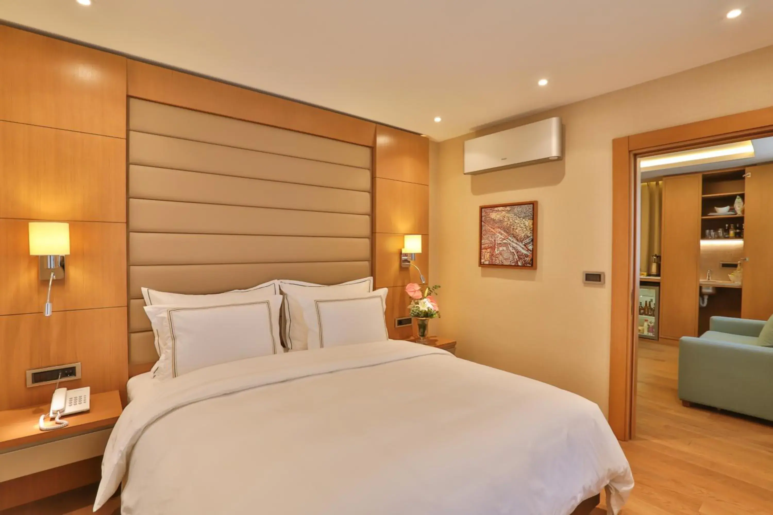 Bed, Room Photo in Ada Suites Nisantasi