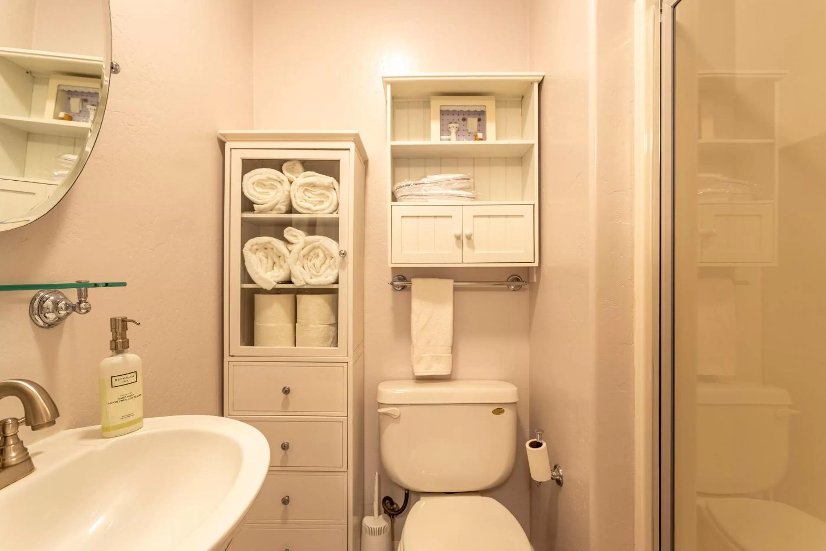 Quiet Mind Mountain Lodge, Retreat & Spa