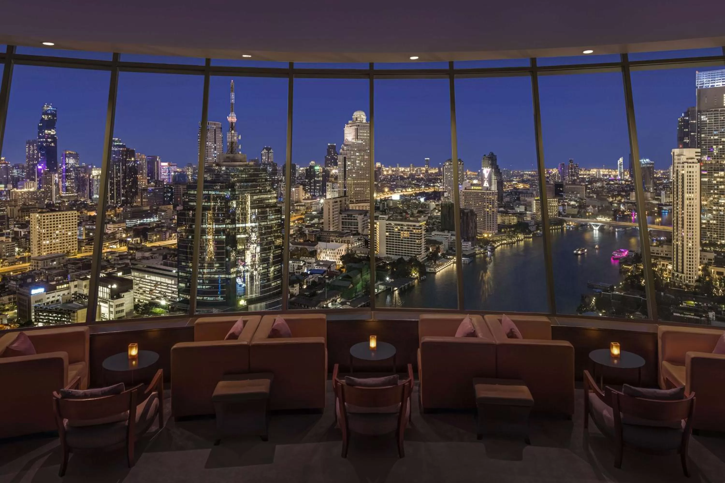 Restaurant/places to eat in Millennium Hilton Bangkok