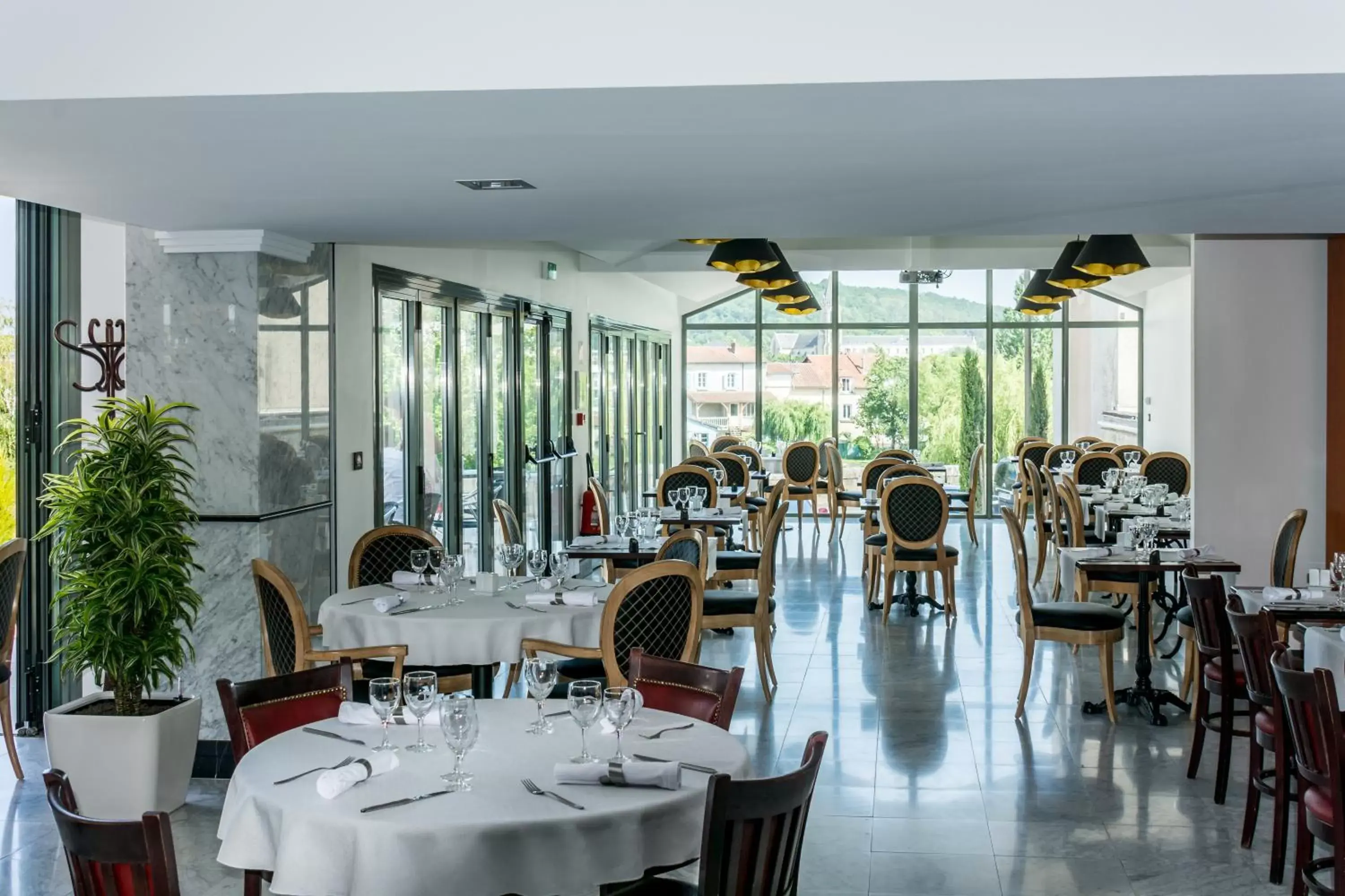 Restaurant/Places to Eat in ibis Périgueux Centre