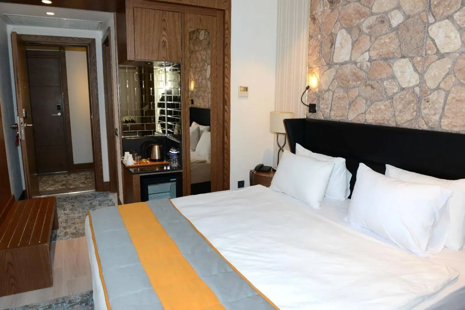 Photo of the whole room, Bed in Style Hotel Sisli