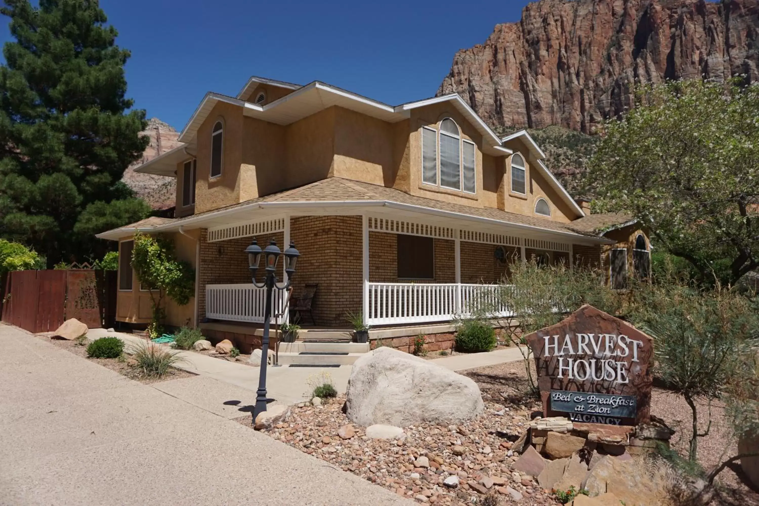 Property Building in Harvest House Bed and Breakfast