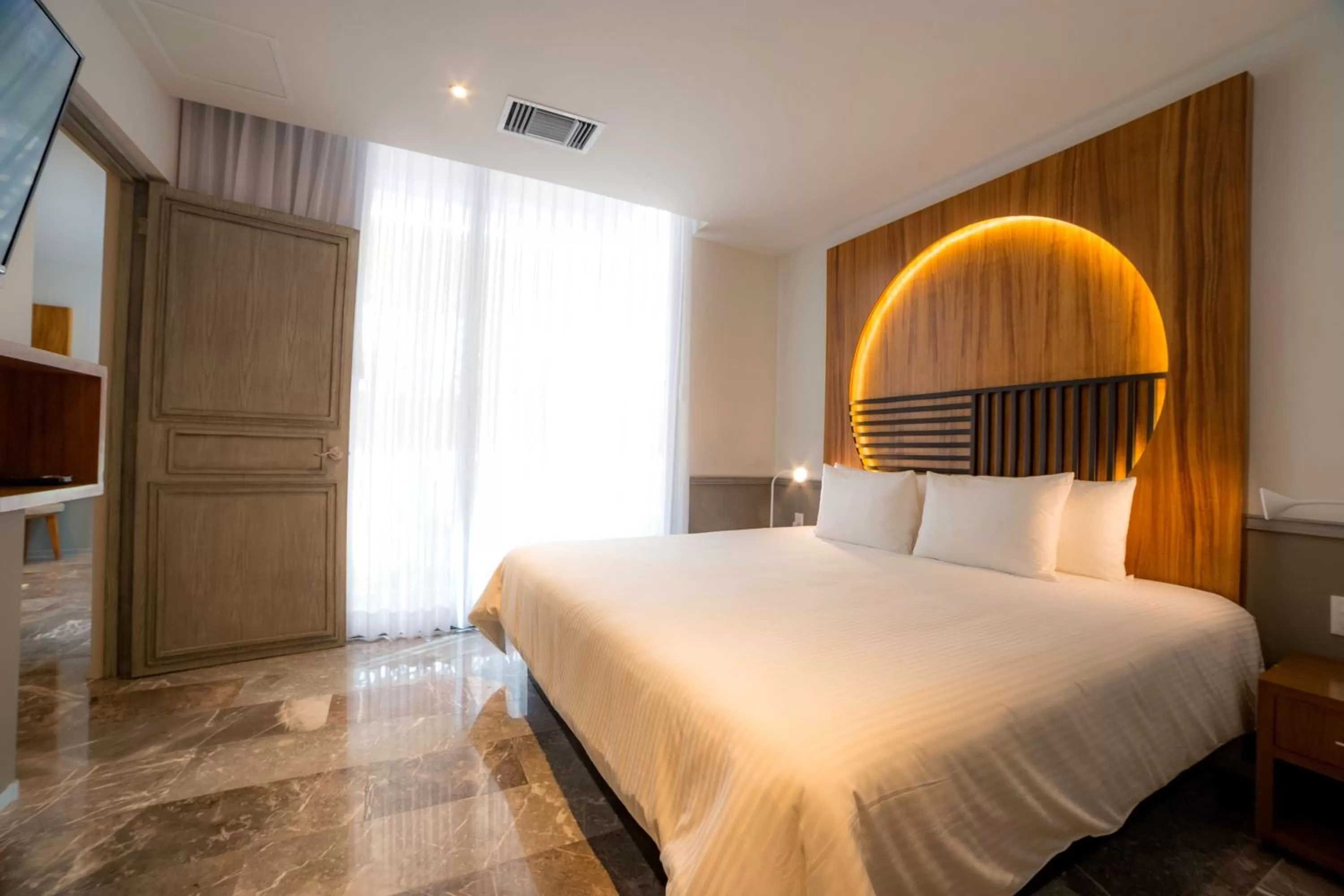 Bedroom, Bed in Singular Joy Vacation Rentals