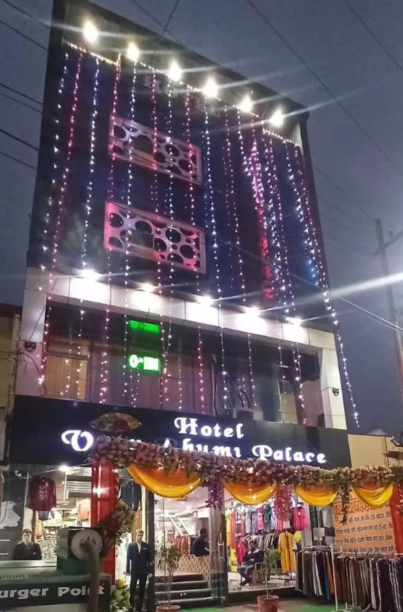 Facade/entrance in HOTEL VEER BHUMI PALACE