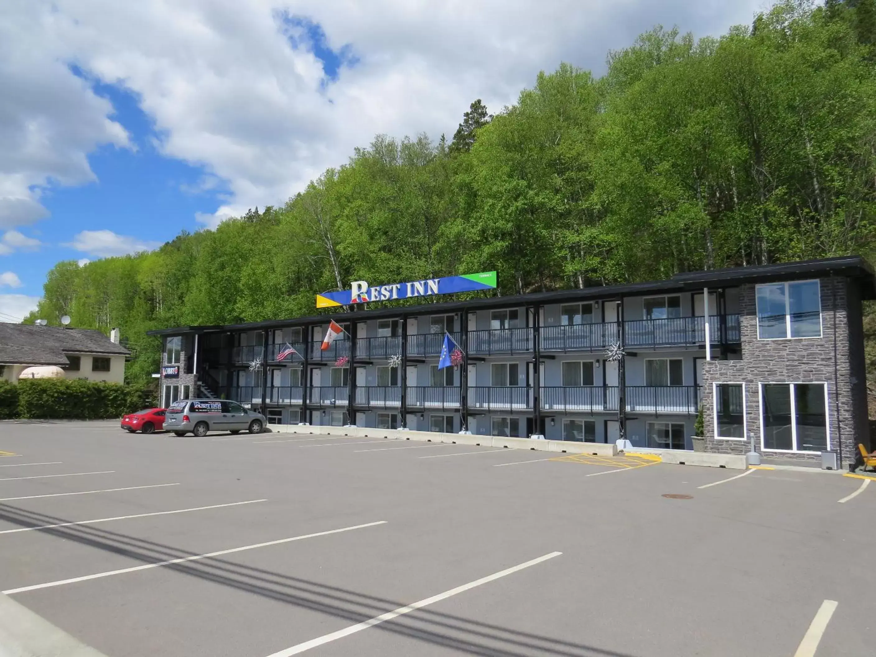 View (from property/room), Property Building in Rest Inn