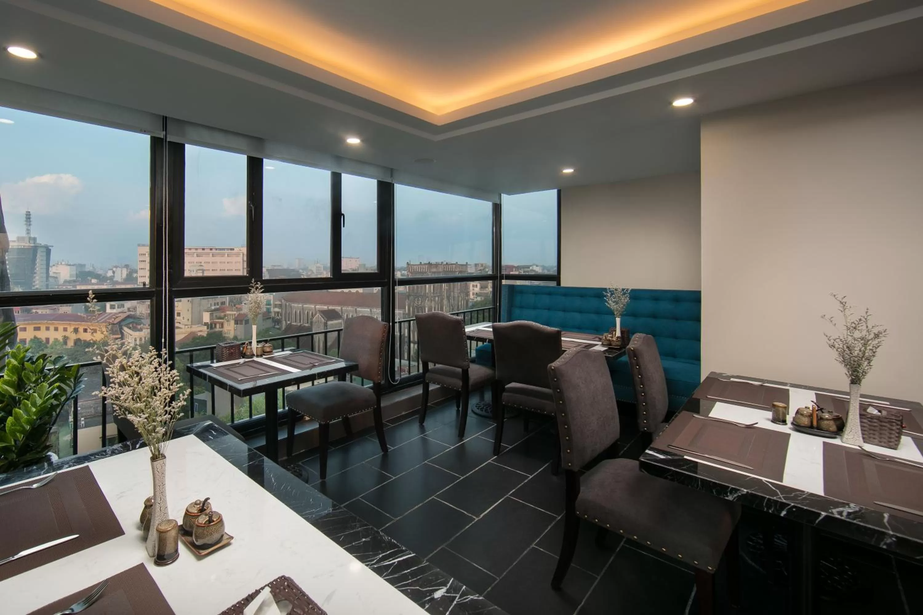 Patio in Hanoi L'Heritage Diamond Hotel & Spa