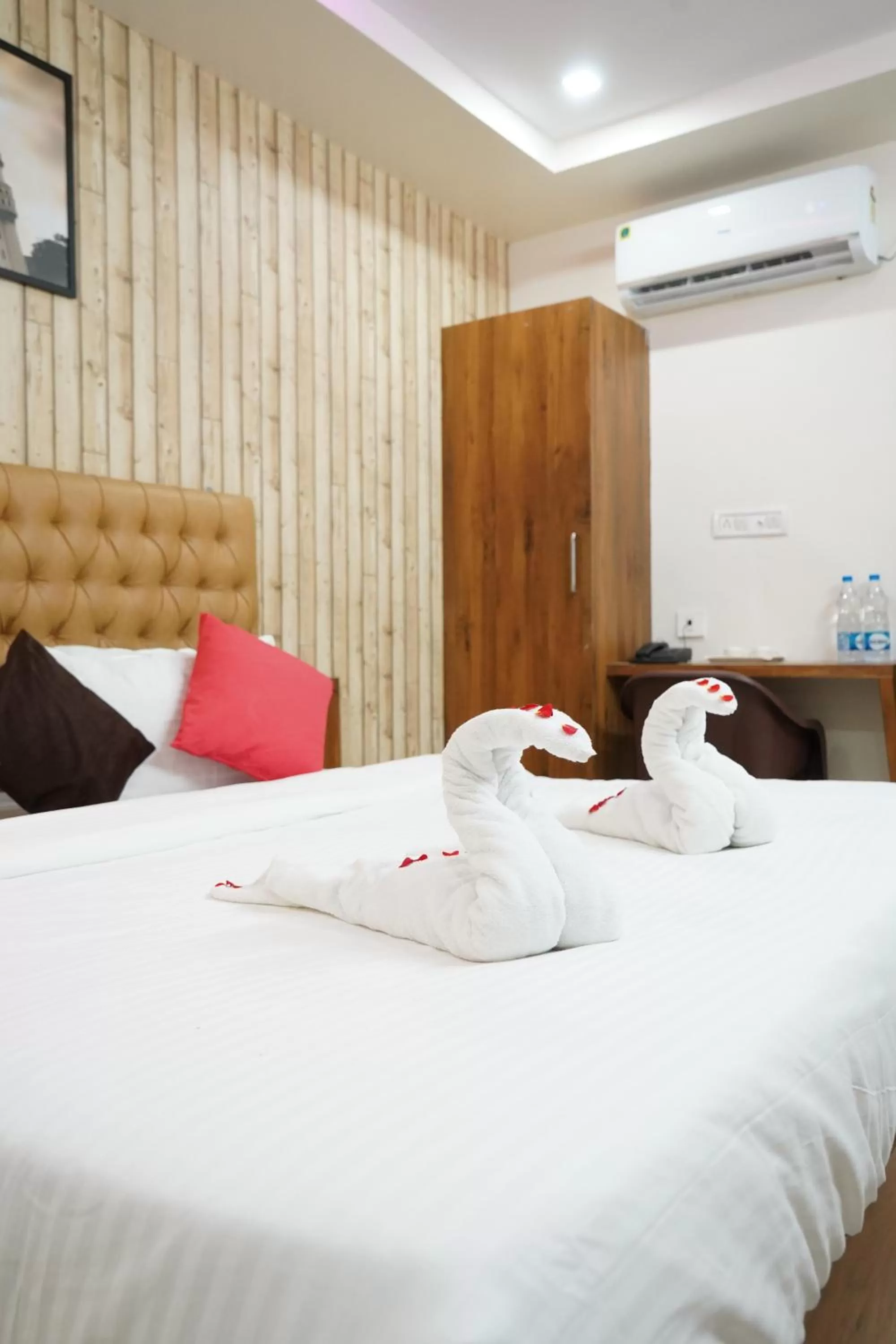 Bed in Homey Meadows - Beach Area