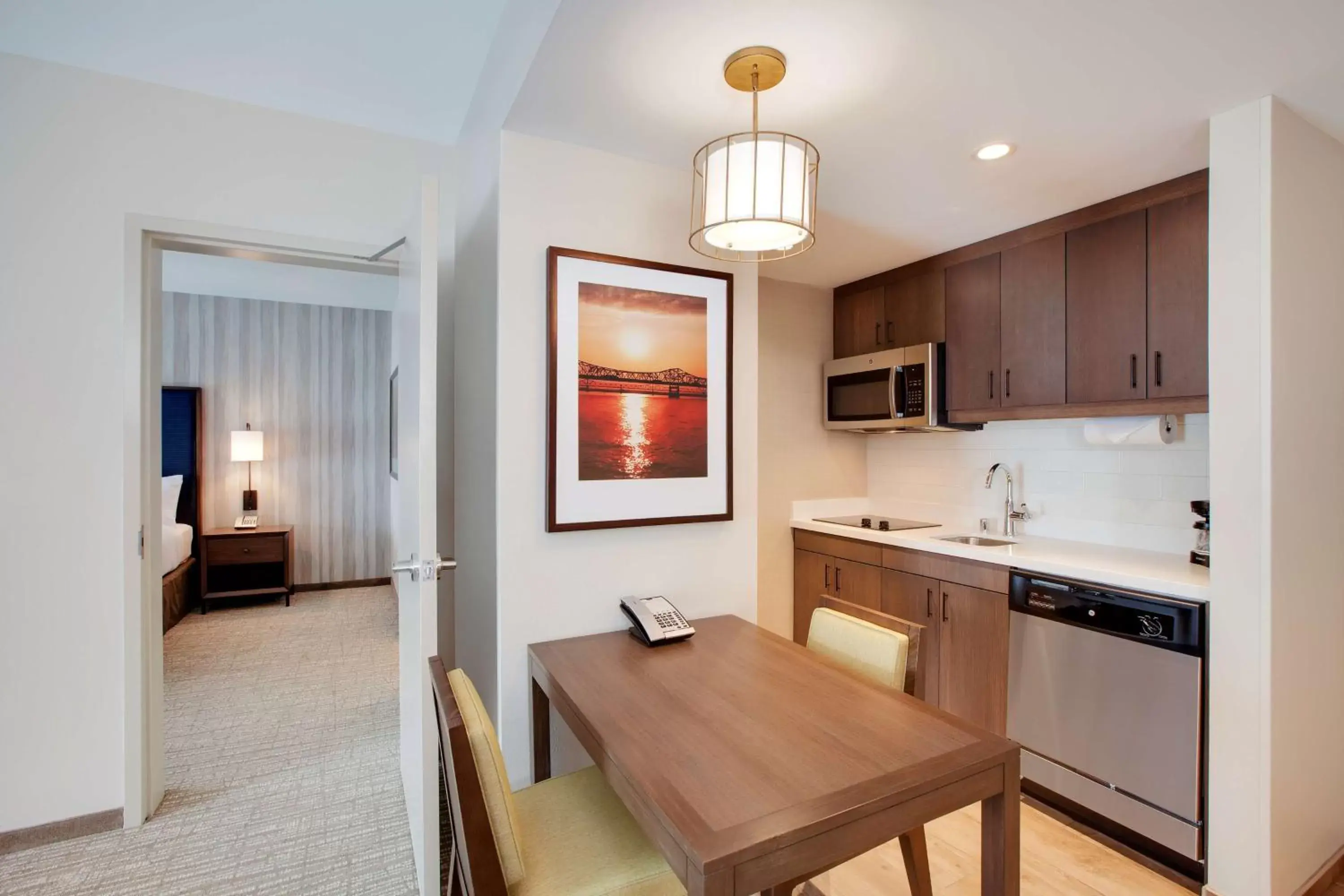 Living room, Kitchen/Kitchenette in Homewood Suites By Hilton Louisville Downtown