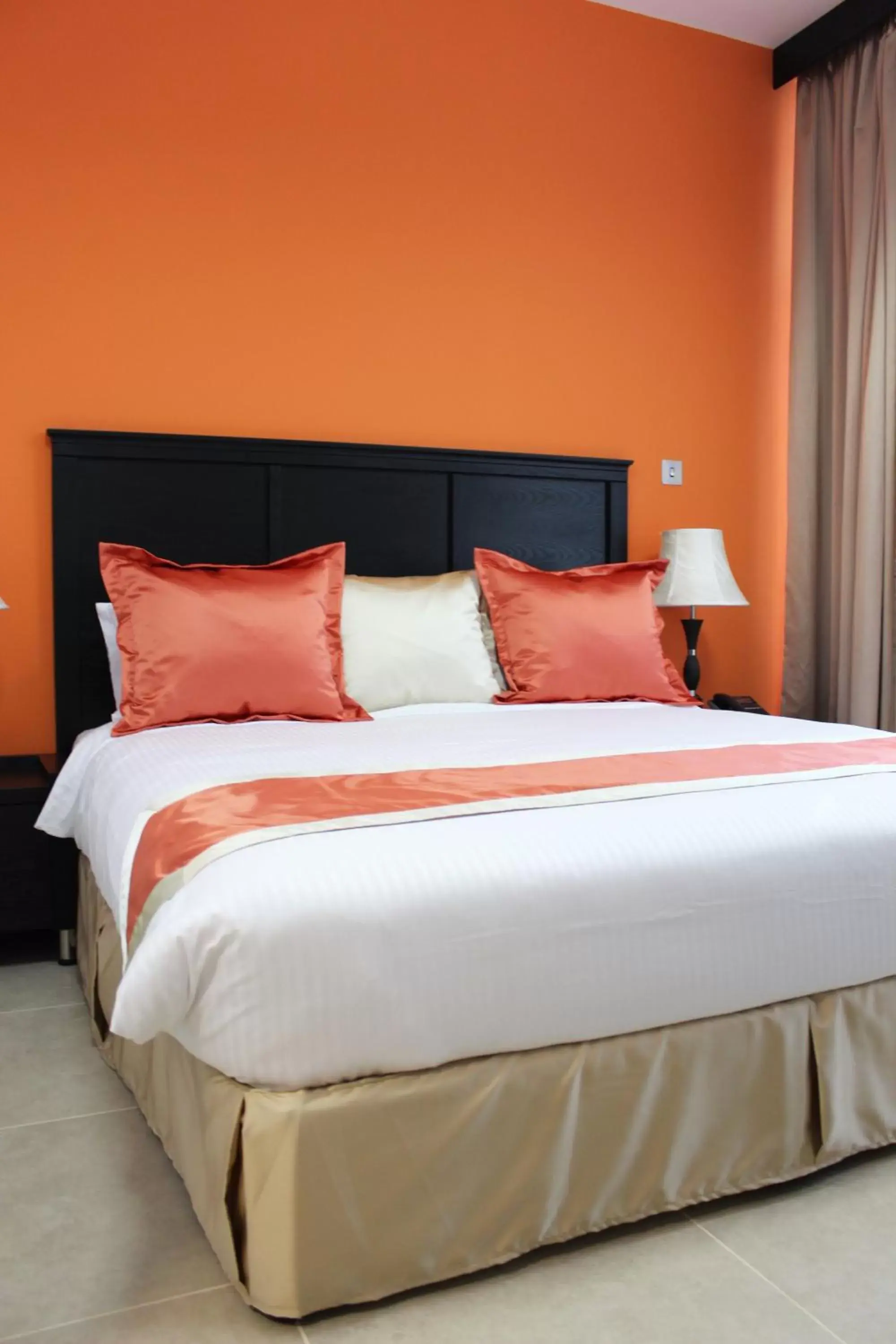 Deluxe Queen One Bedroom Apartment in Al Diar Sawa Hotel Apartments