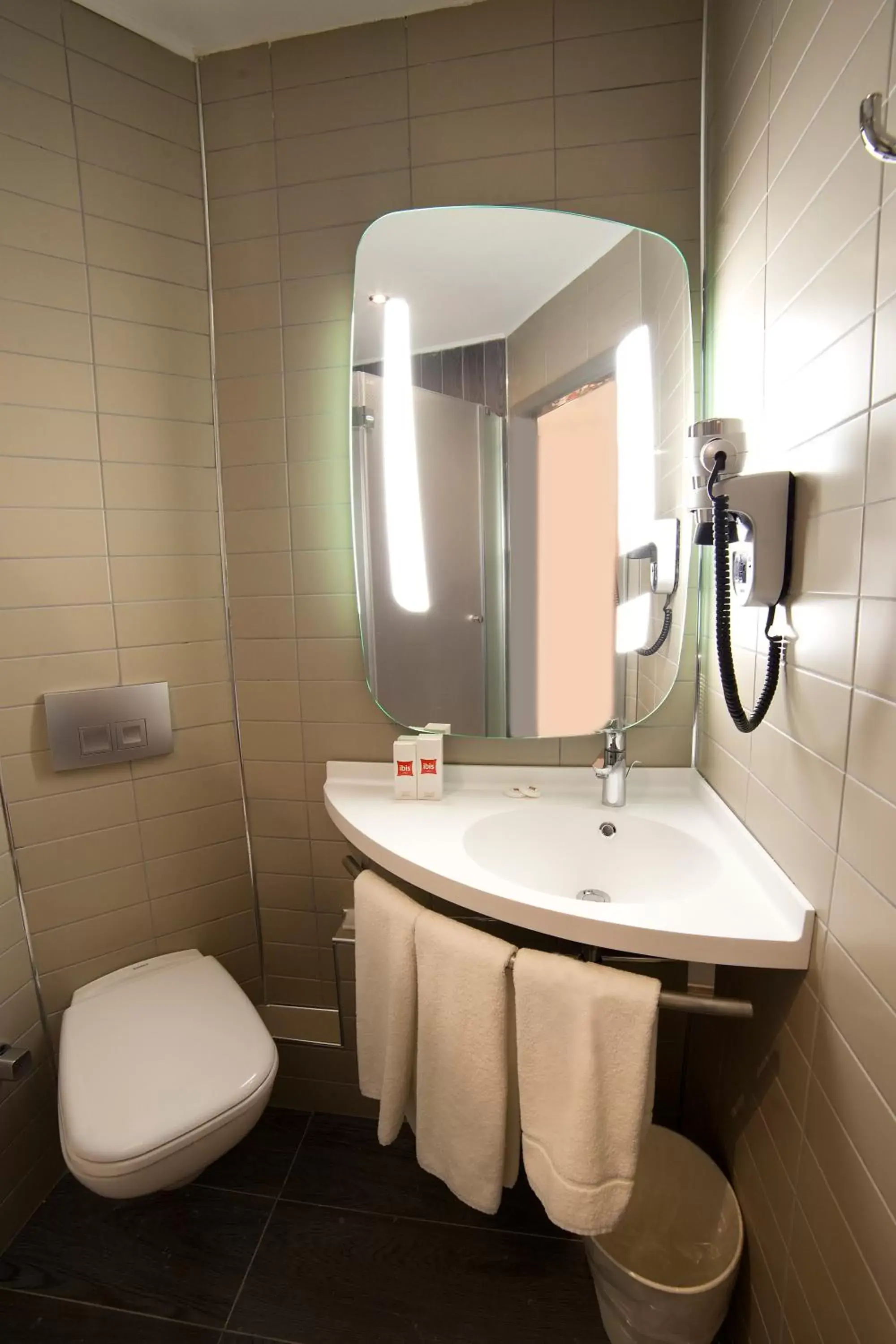 Bathroom in Ibis Konya Bathroom in Ibis Konya