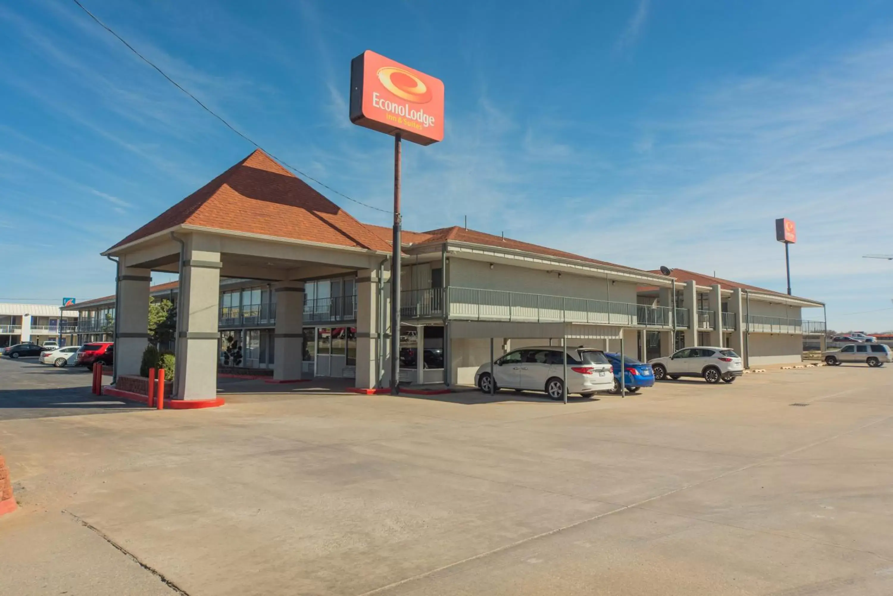 Property Building in Econo Lodge Inn & Suites Near Bricktown