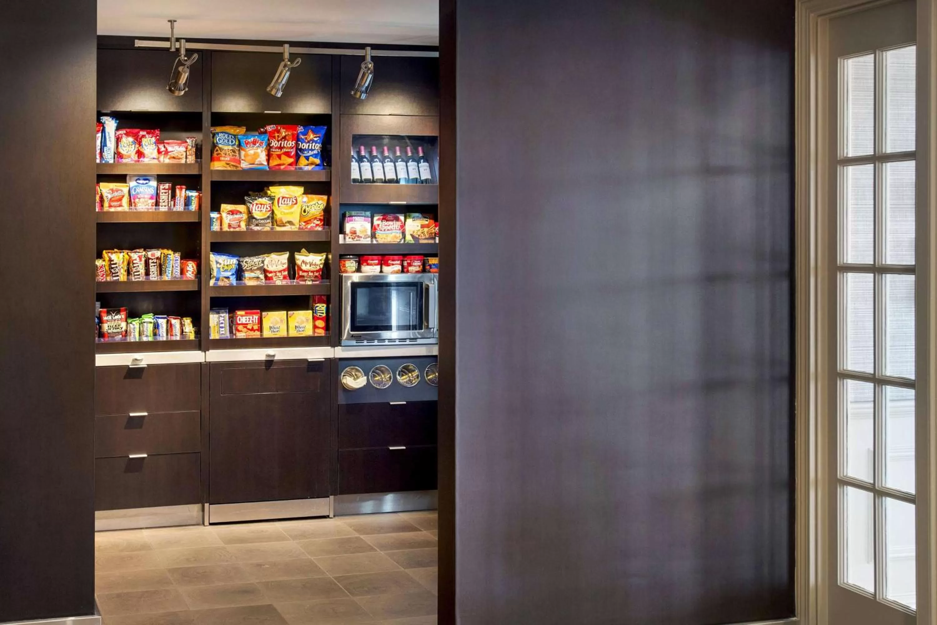 Property building in Sonesta Select Boston Woburn Burlington