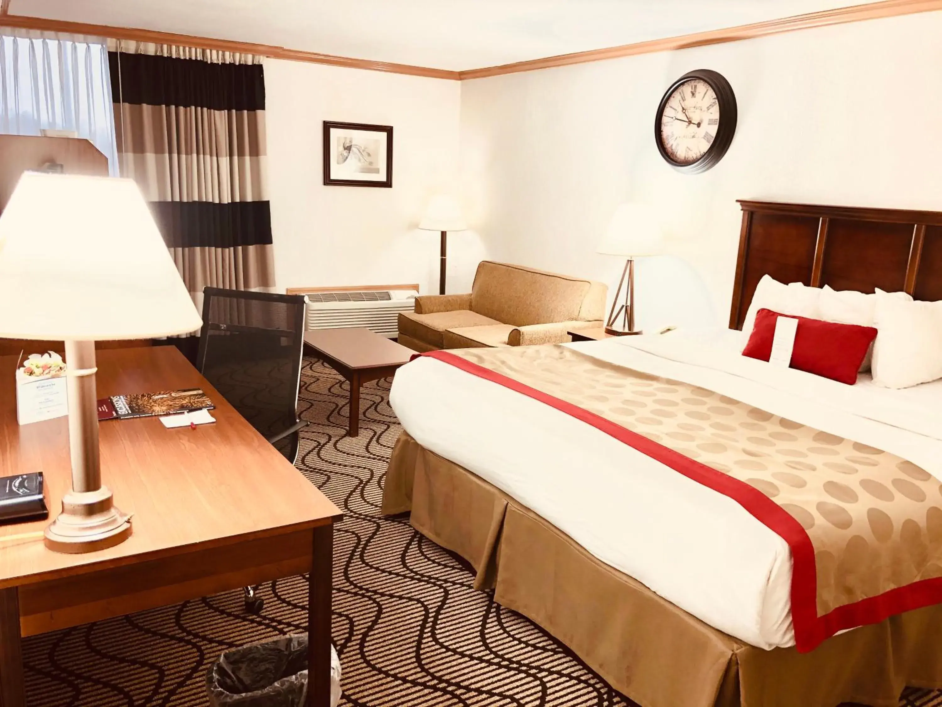 Bed in Ramada by Wyndham Birmingham Airport