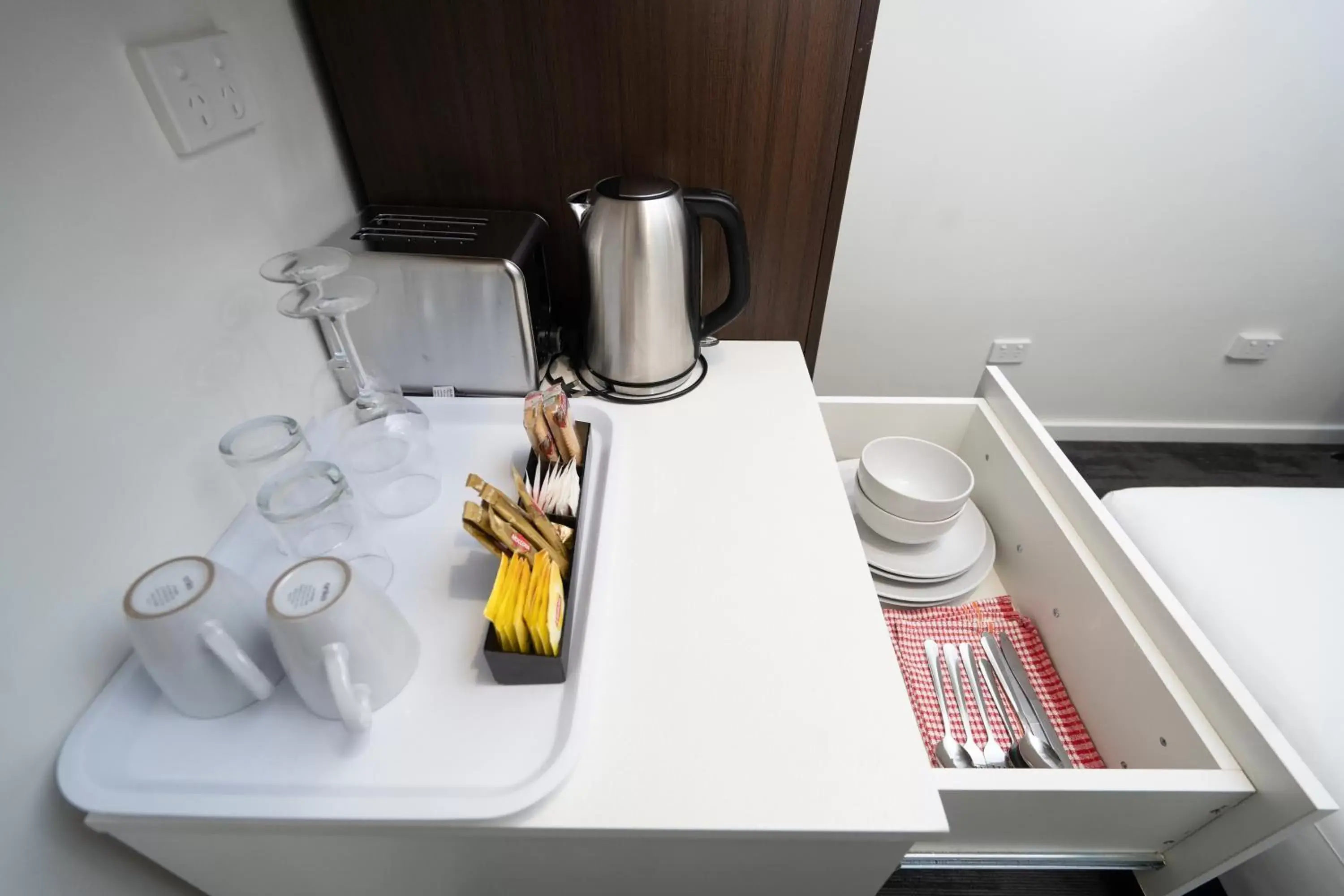 Coffee/Tea Facilities in Littomore Hotels and Suites