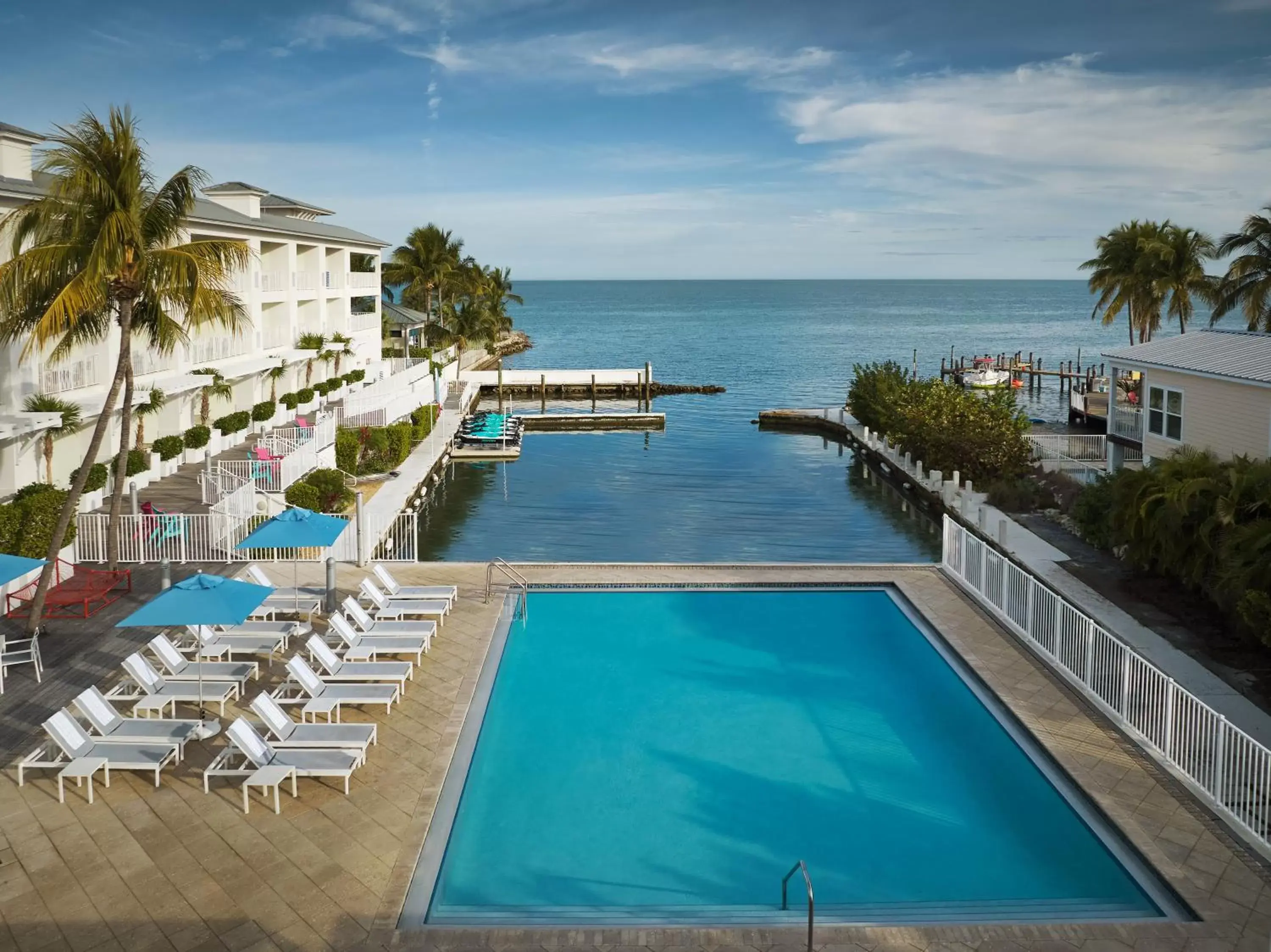 Swimming pool, Pool View in Courtyard by Marriott Faro Blanco Resort