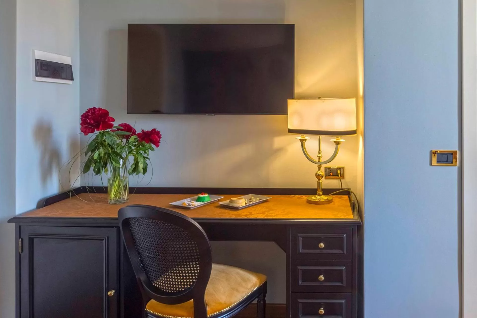 Deluxe Double or Twin Room in Grand Hotel Villa Politi