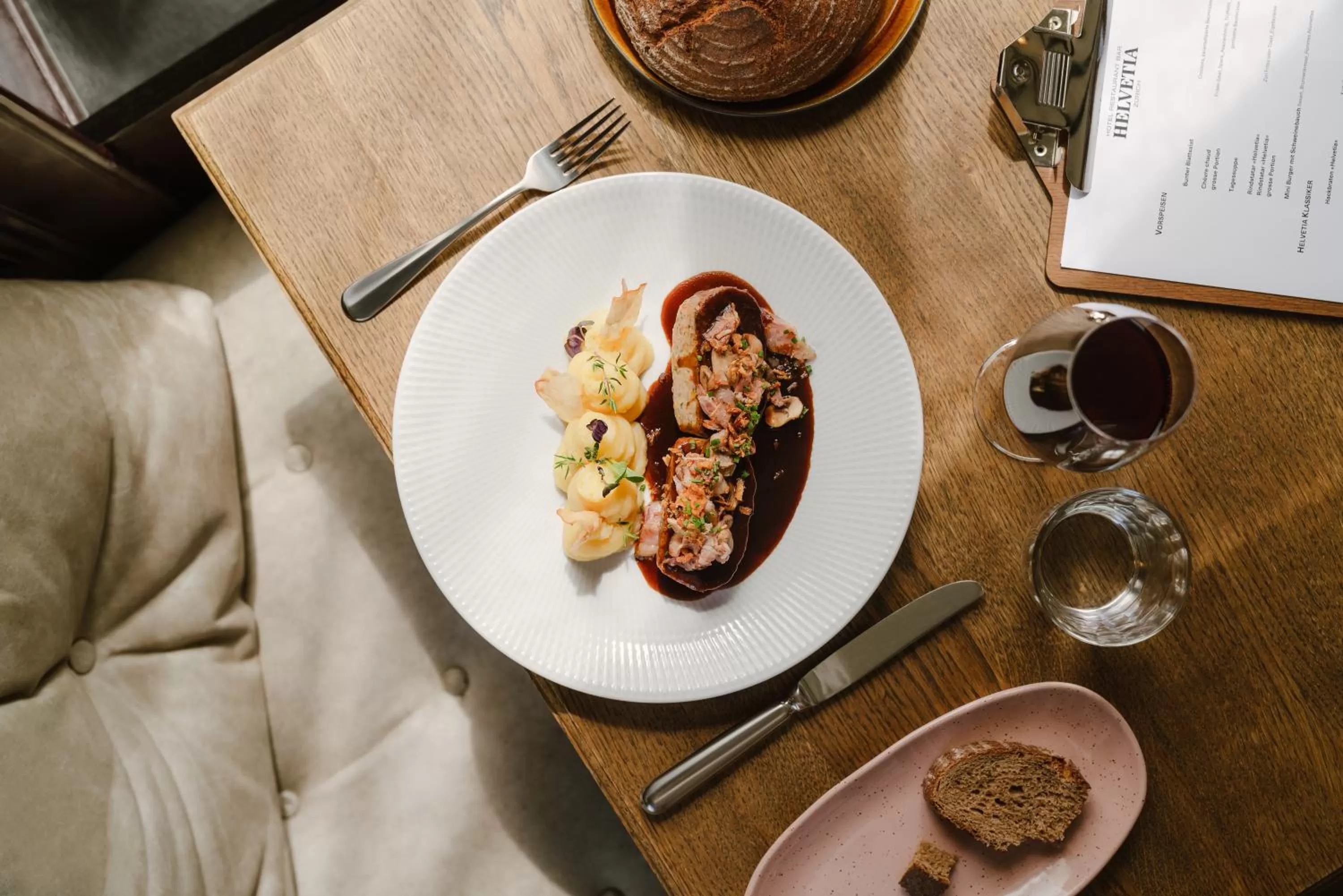 Restaurant/places to eat in Boutique & Art Hotel Helvetia