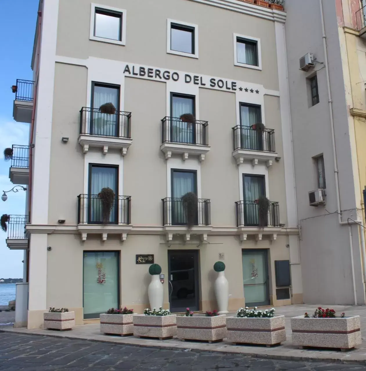 Property Building in Albergo Del Sole