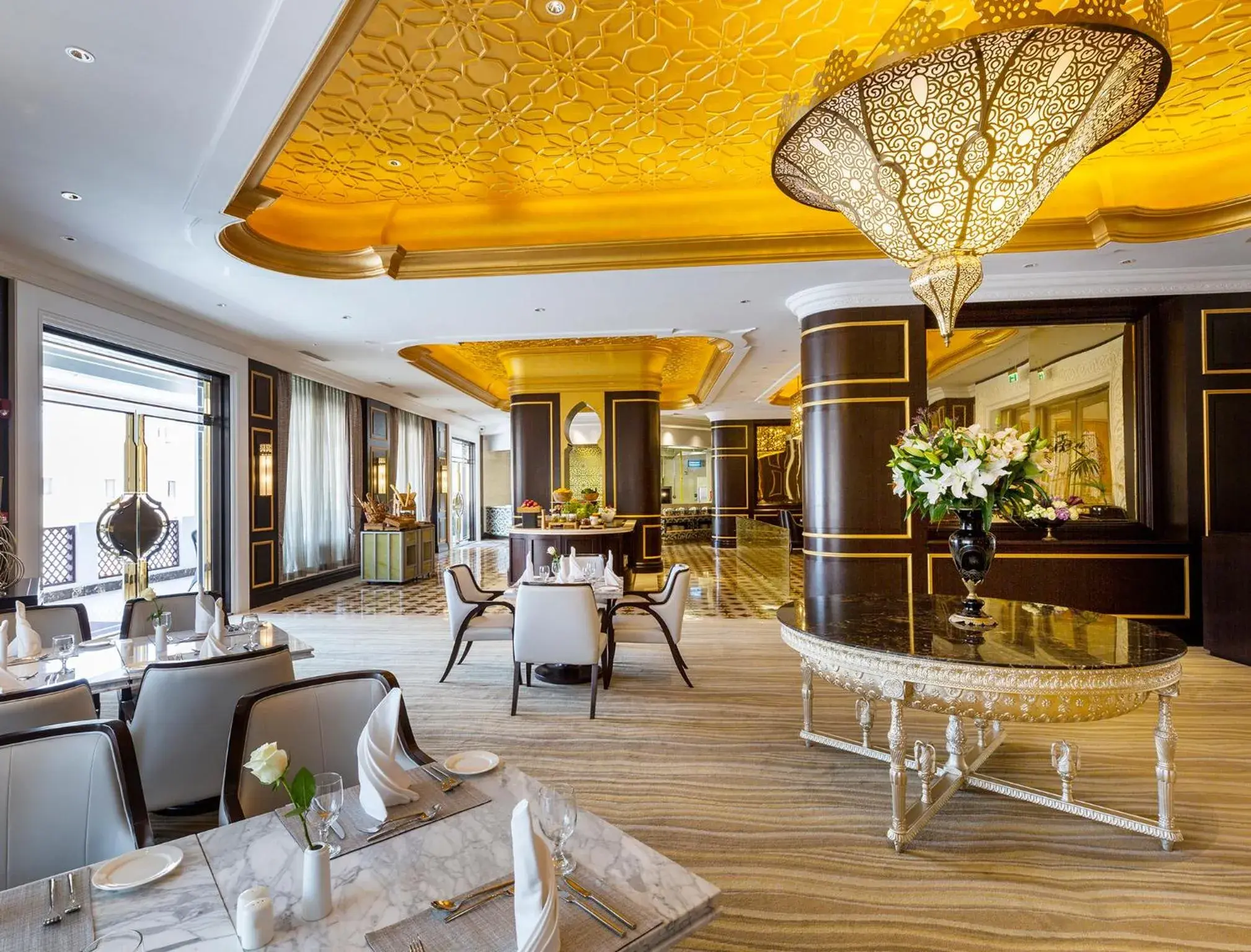 Restaurant/places to eat in Ezdan Palace Hotel Restaurant/places to eat in Ezdan Palace Hotel