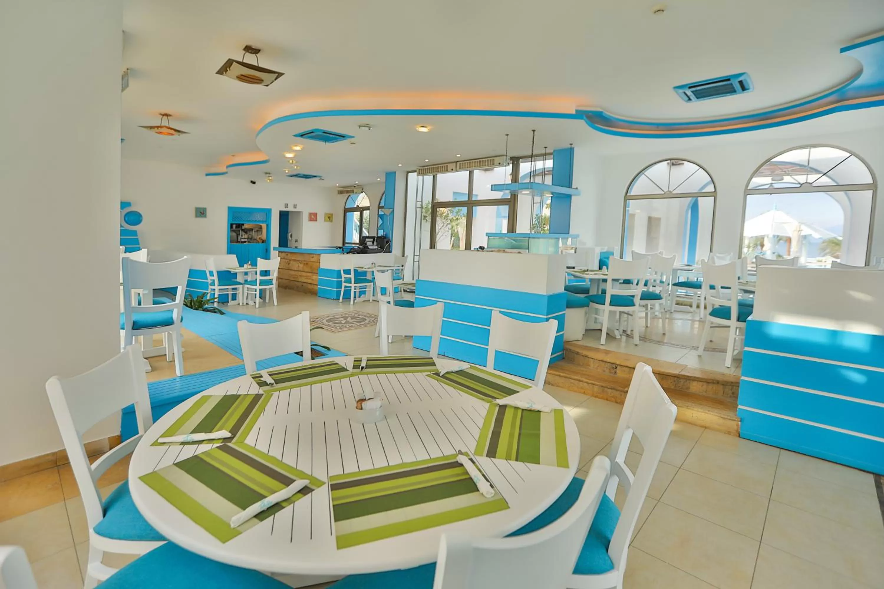 Restaurant/places to eat in Tala Bay Residence - Families Only