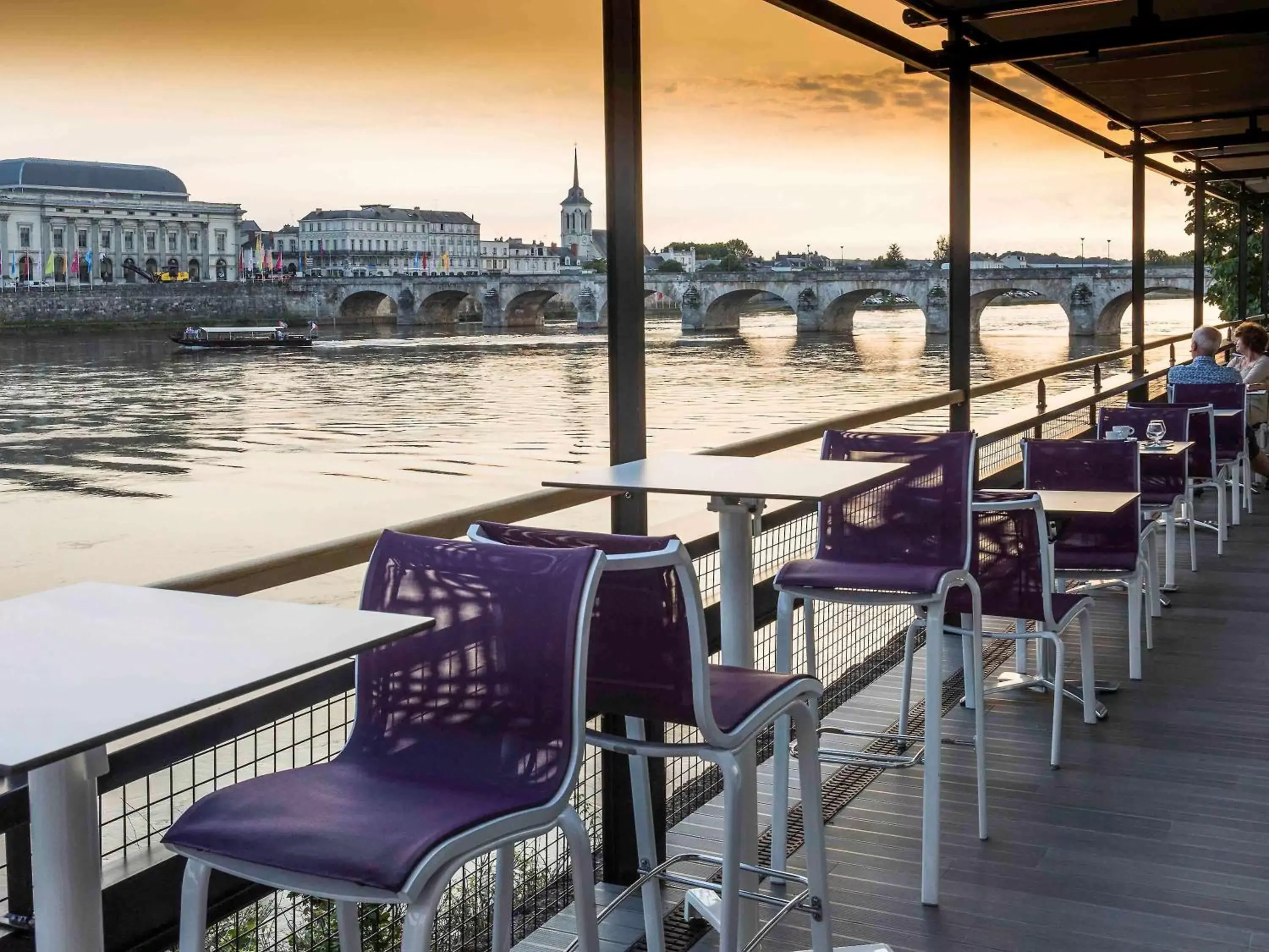 Lounge or bar, Restaurant/Places to Eat in Mercure Bords de Loire Saumur