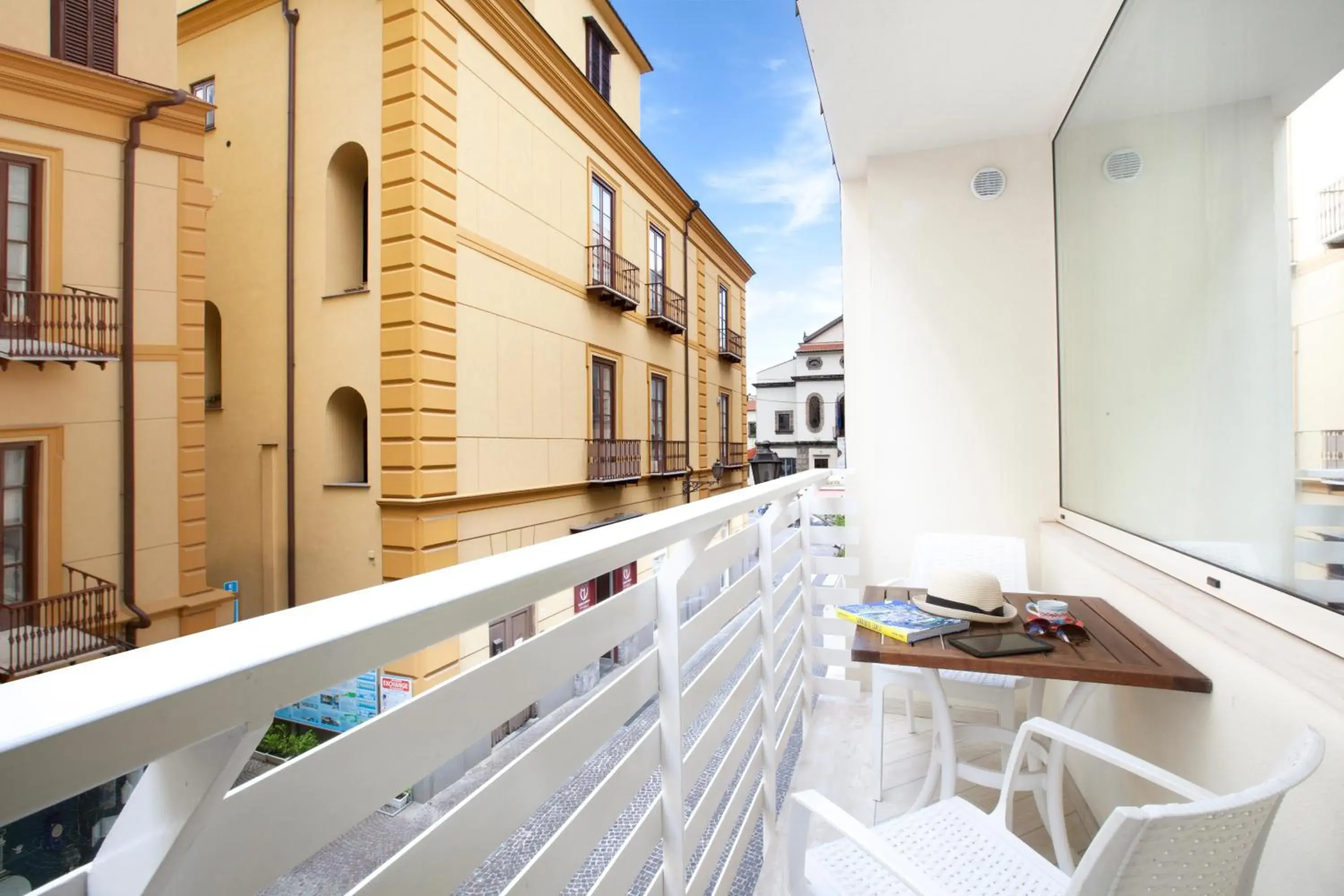 Balcony/Terrace in Tasso Suites
