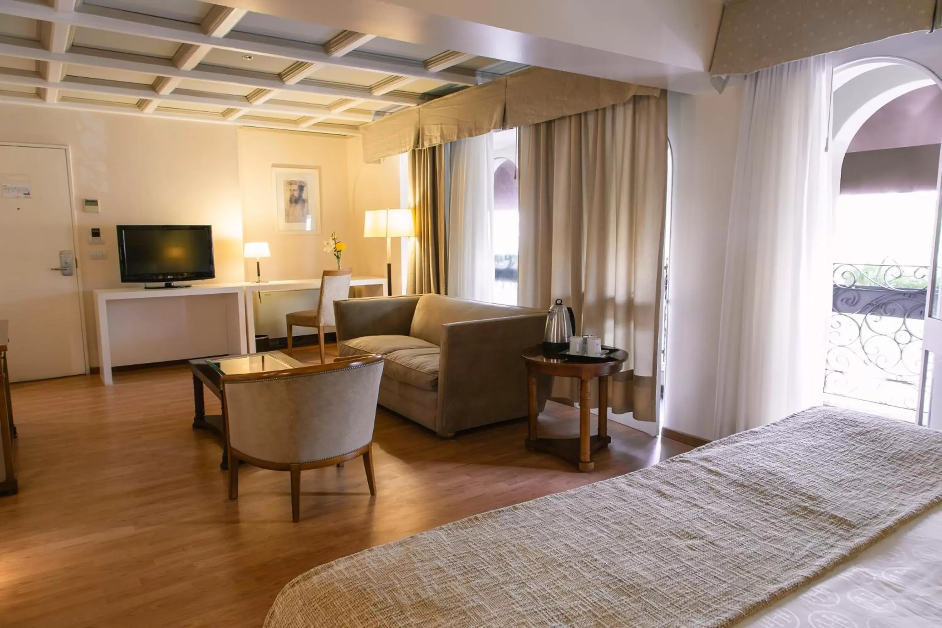 Photo of the whole room, Bed in Huentala Hotel Photo of the whole room, Bed in Huentala Hotel