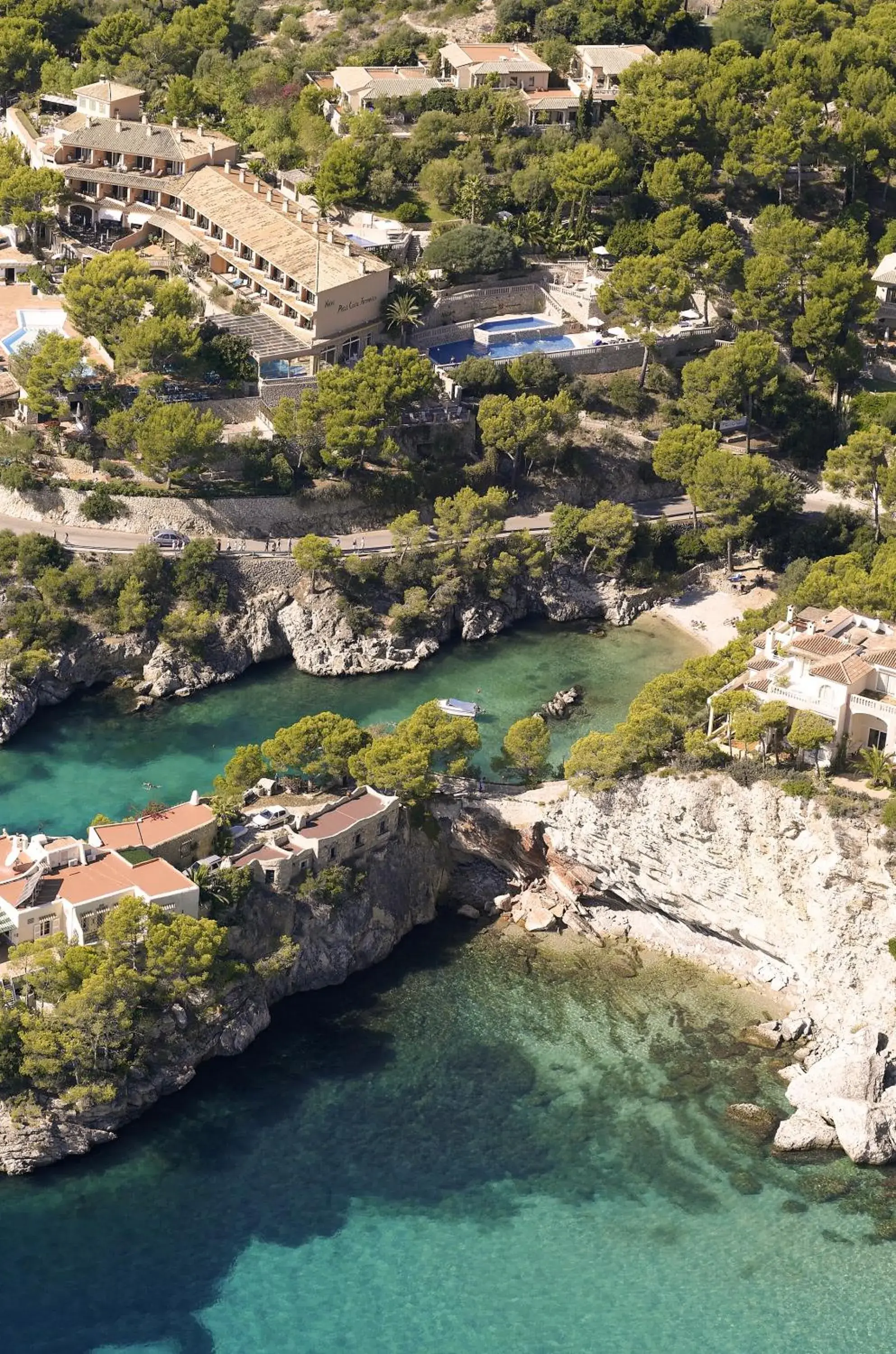 Bird's eye view, Bird's-eye View in Hotel Petit Cala Fornells