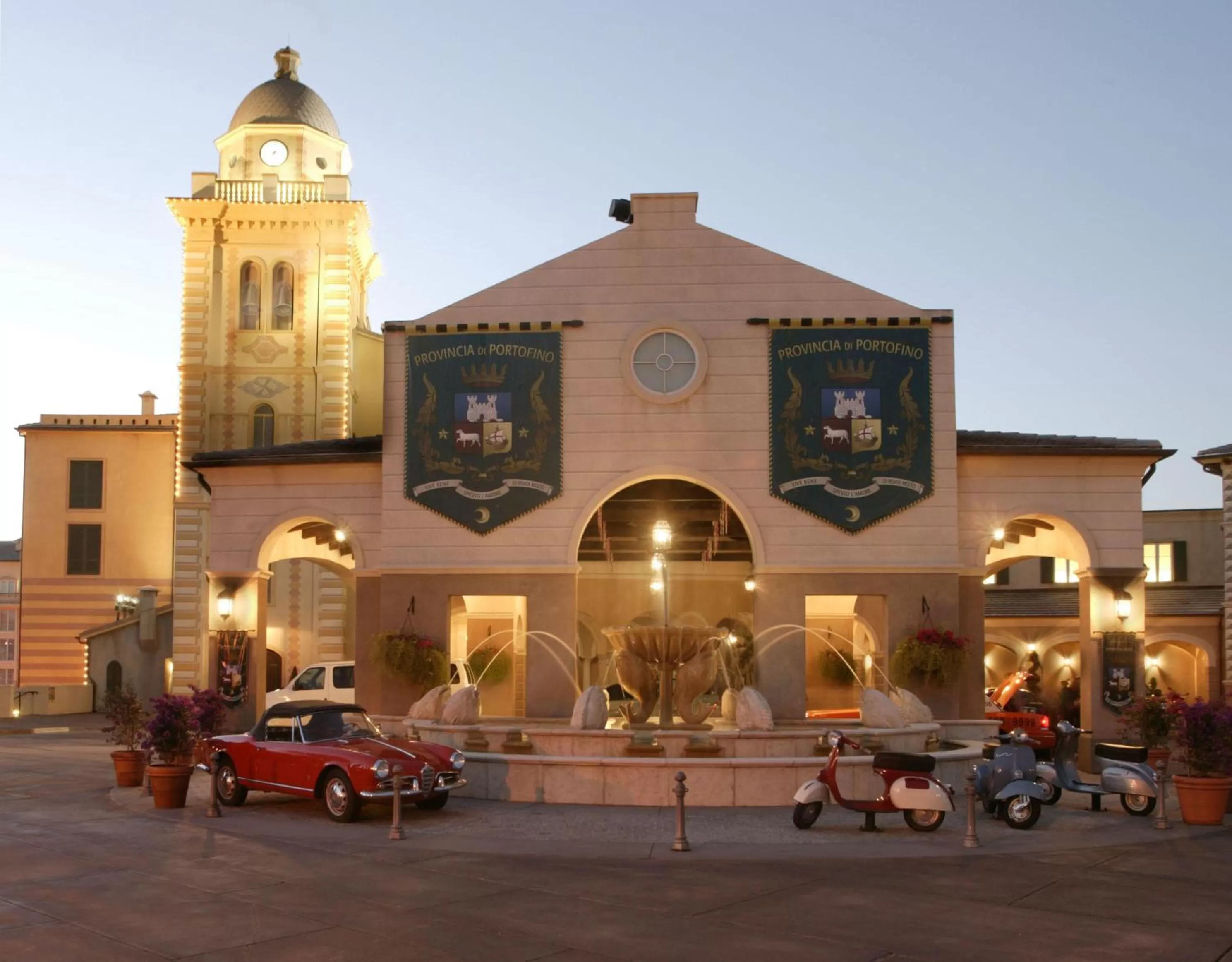 Facade/entrance in Universal's Loews Portofino Bay Hotel