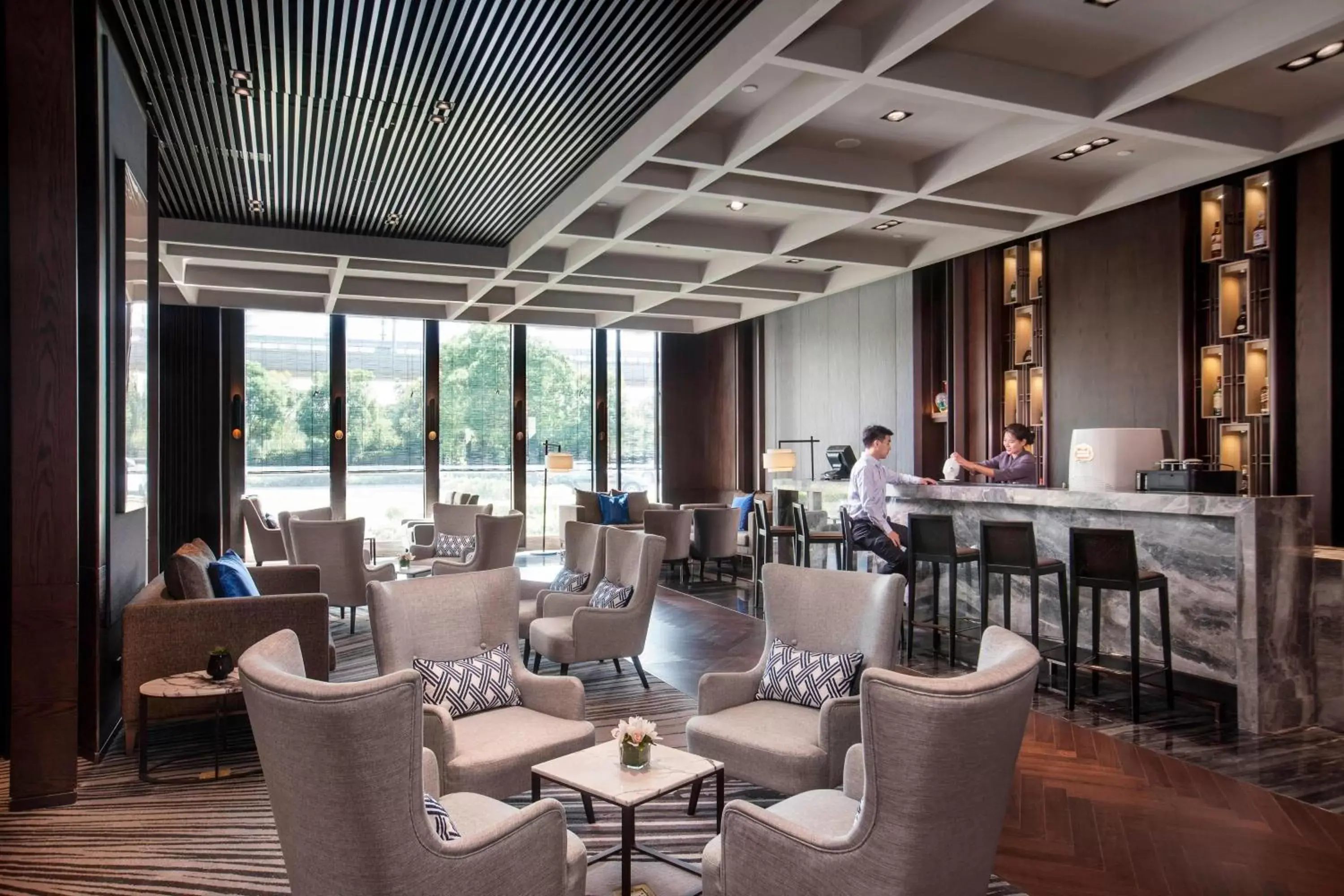 Lounge or bar, Restaurant/Places to Eat in Courtyard by Marriott Shanghai International Tourism and Resorts Zone