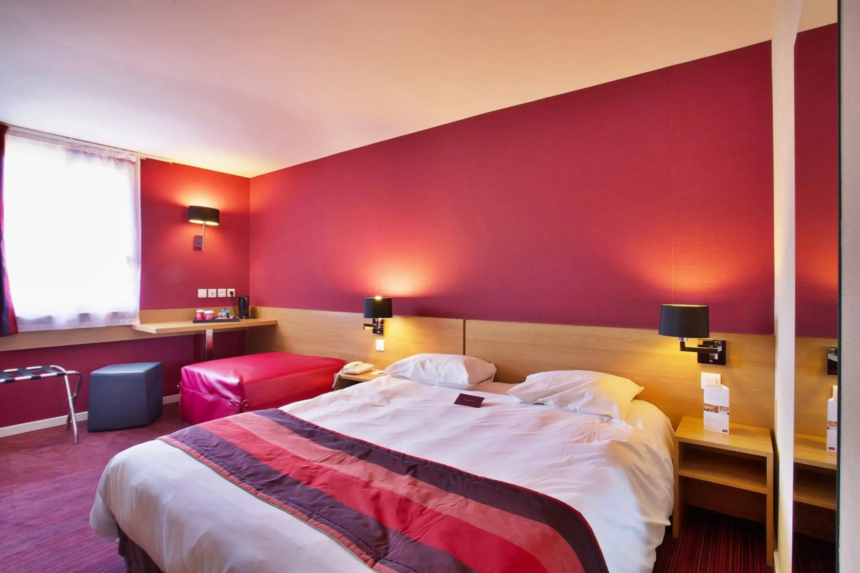 Superior Room with One King Bed and One Sofa  in Mercure Hexagone Luxeuil