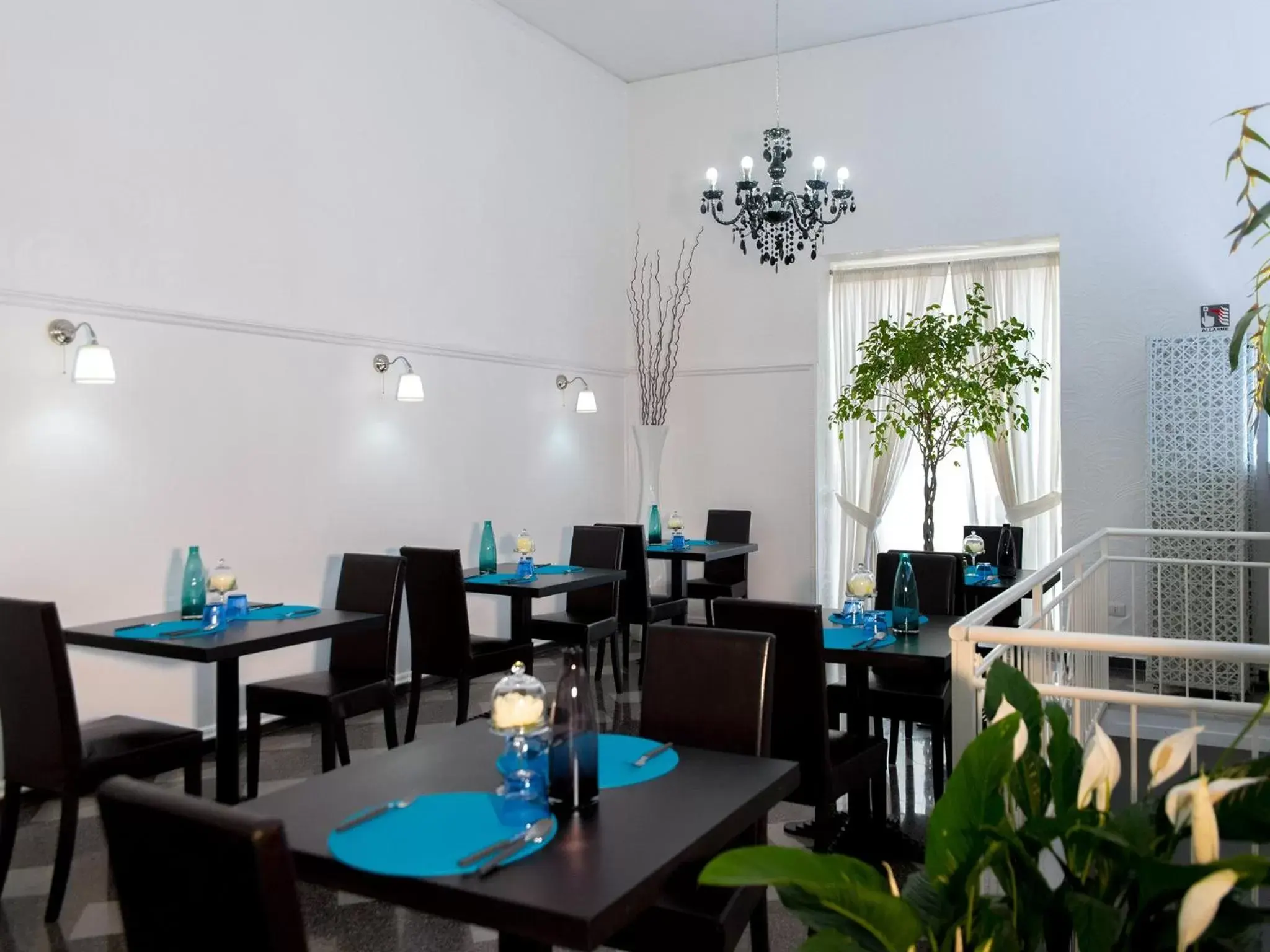 Lounge or bar, Restaurant/Places to Eat in Hotel Santa Chiara