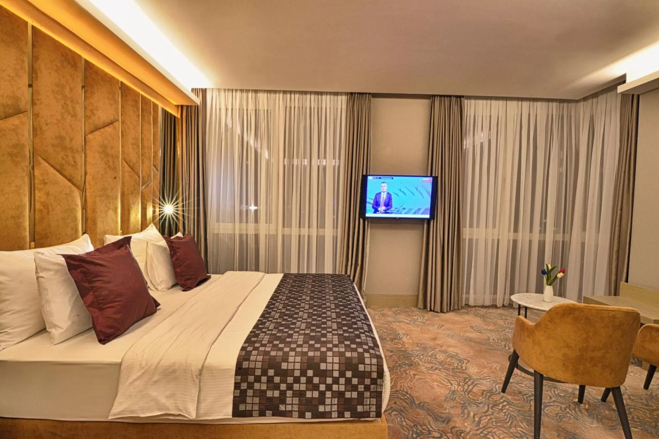 TV and multimedia, Bed in Ottoperla Hotel