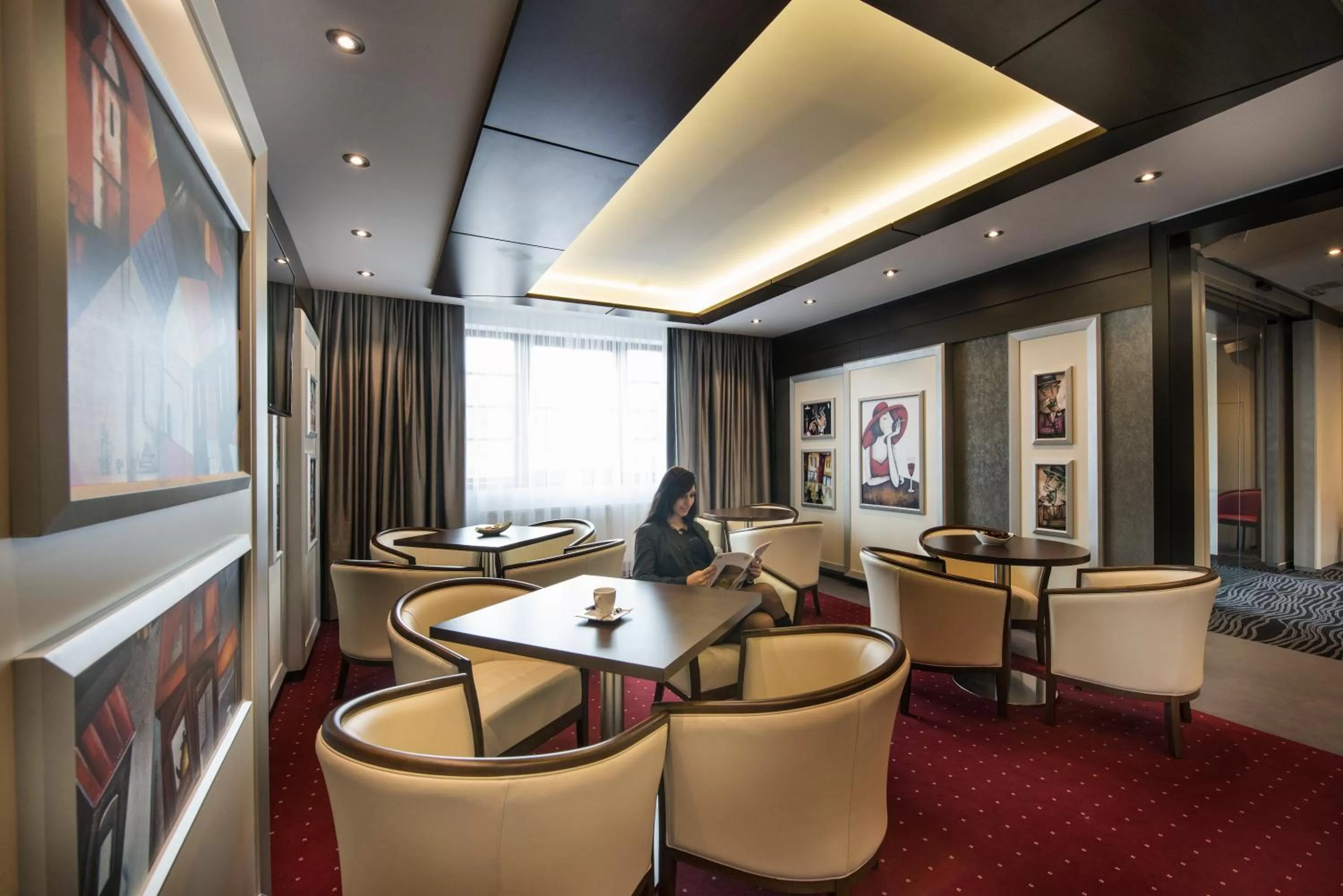 Lobby or reception in Boutique Hotel Villa ZAUBER