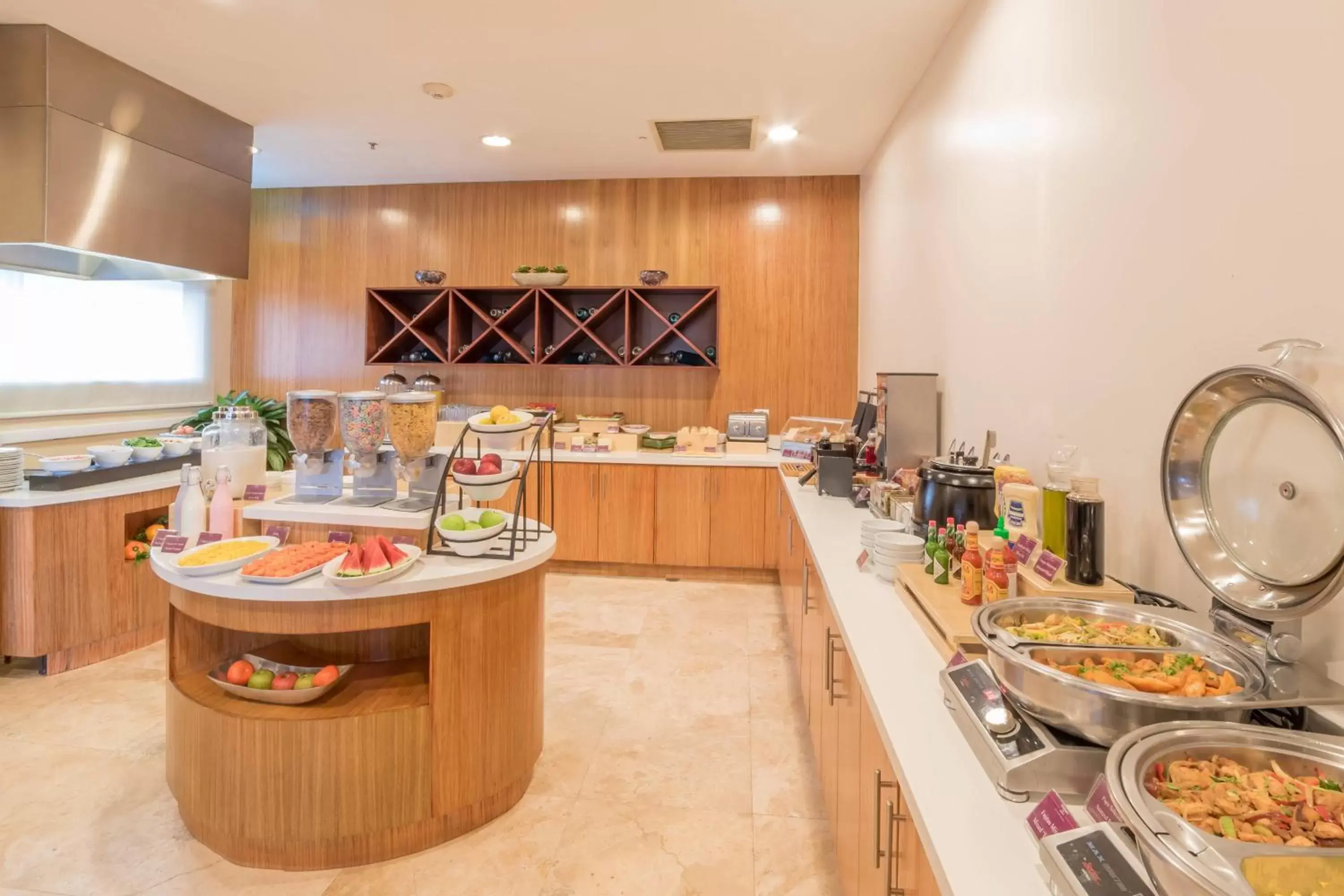 Breakfast, Restaurant/Places to Eat in Residence Inn by Marriott San Jose Escazu