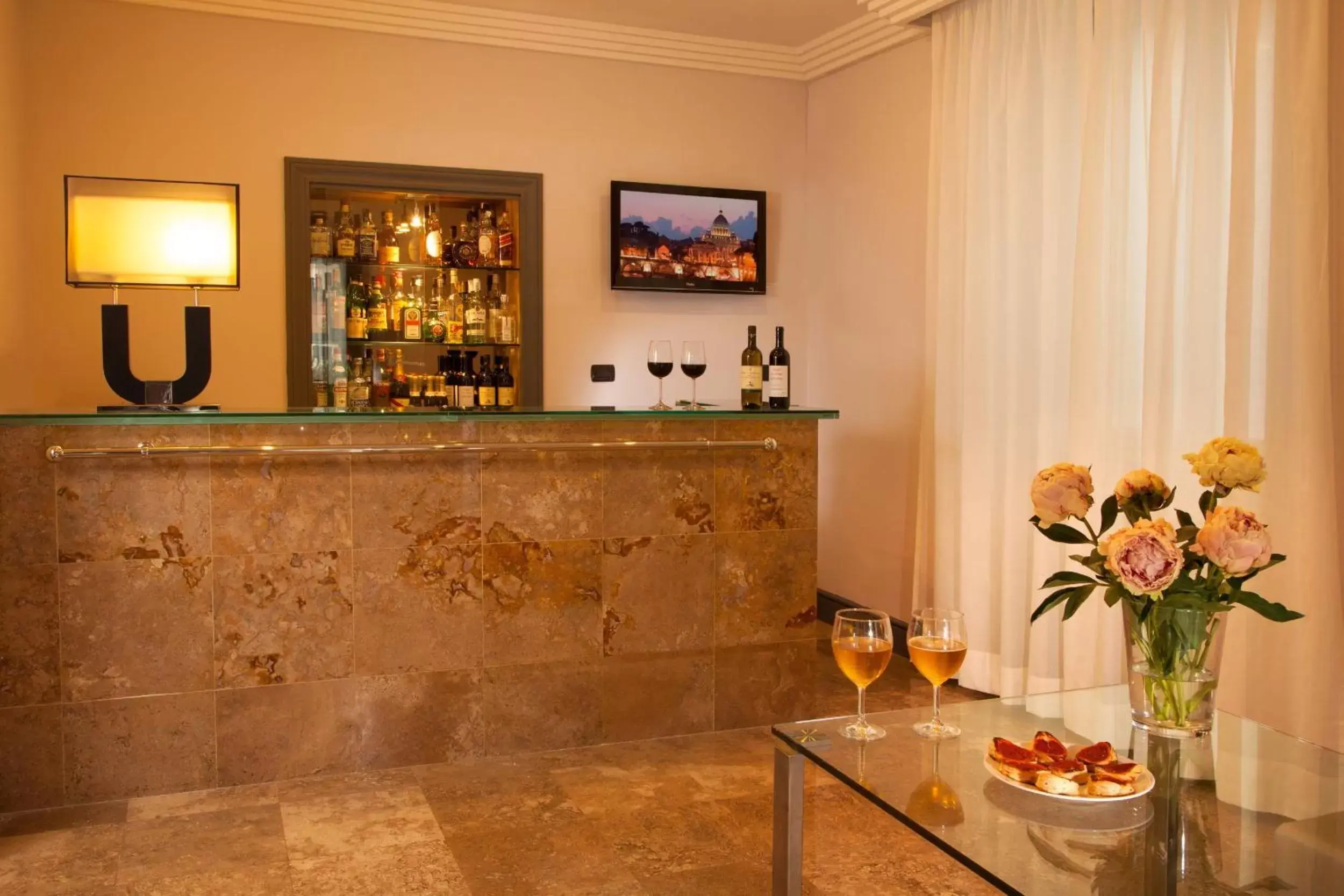 Lounge or bar, Lobby/Reception in Hotel Buenos Aires