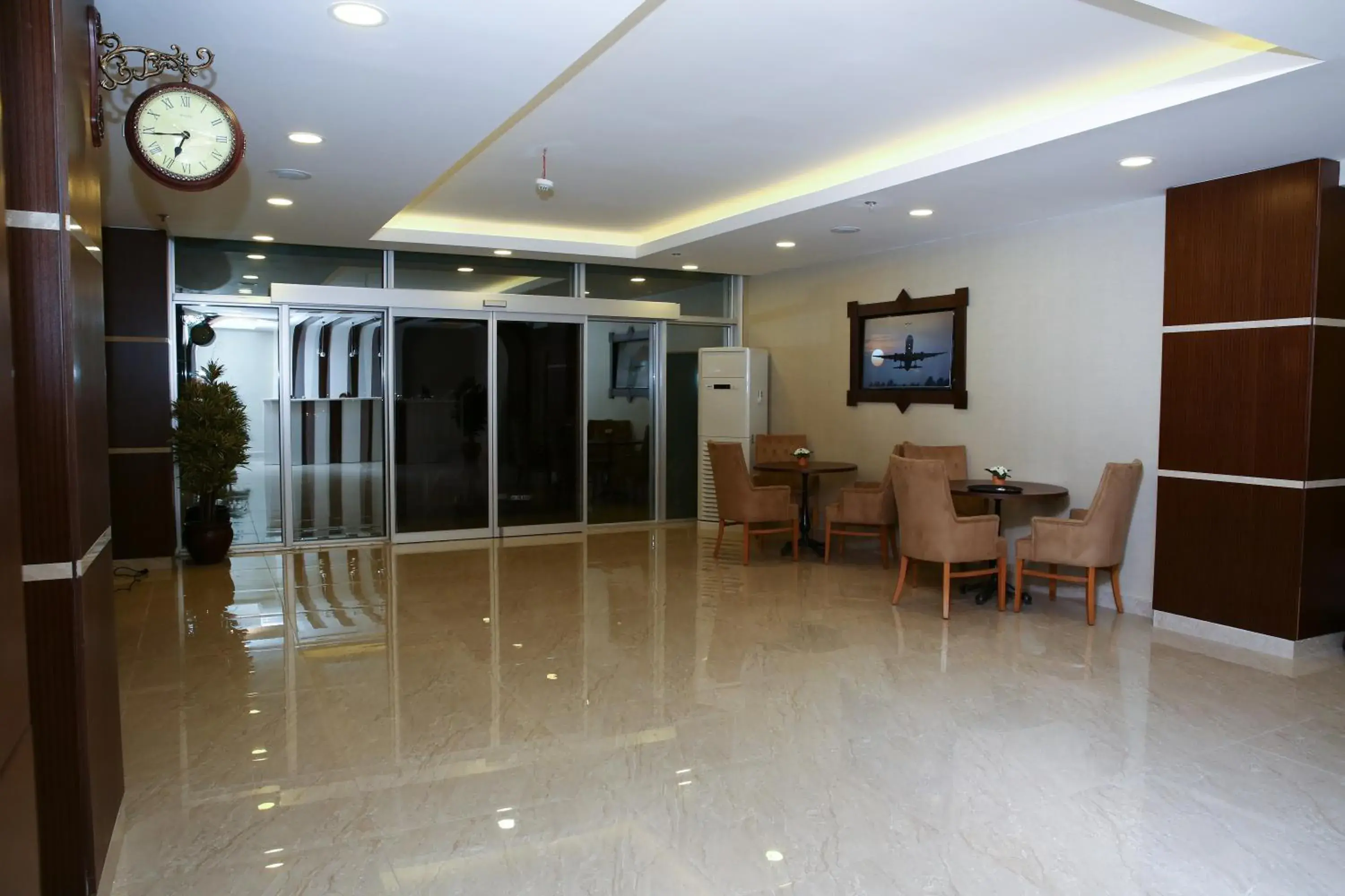 Lobby or reception, Lobby/Reception in Golden Lounge Hotel