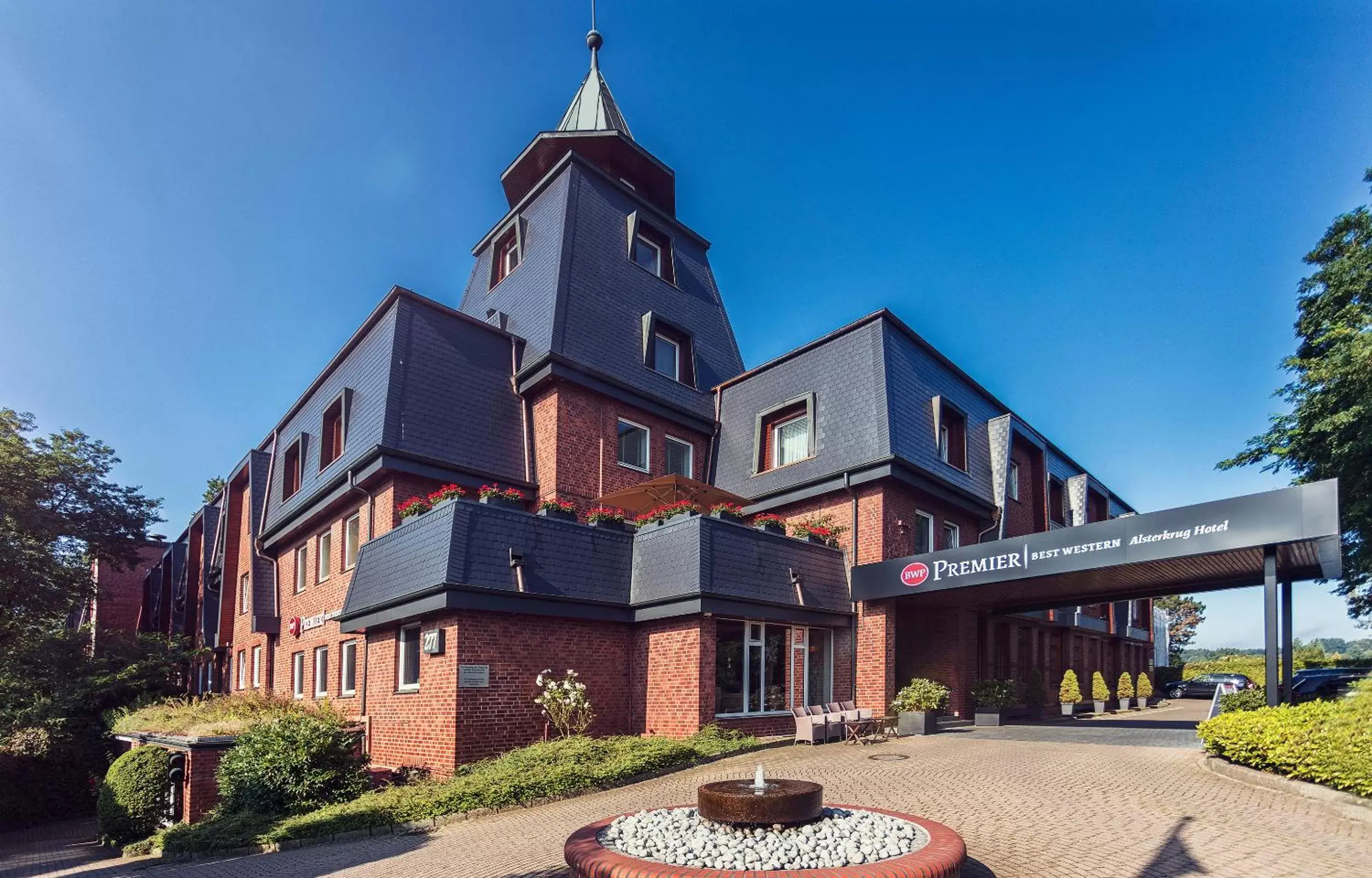 Facade/entrance, Property Building in Best Western Premier Alsterkrug Hotel