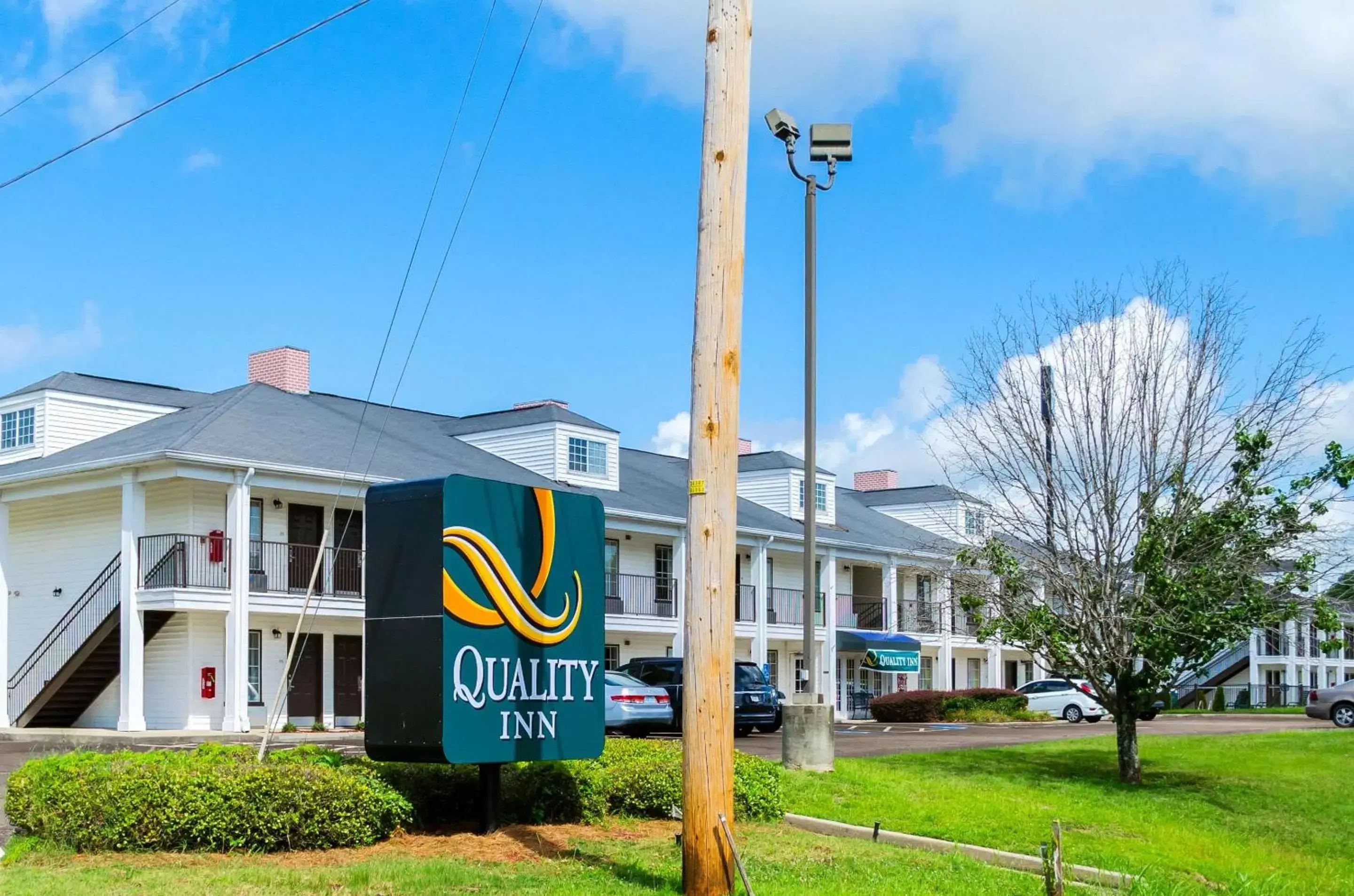 Property building in Quality Inn Vicksburg Property building in Quality Inn Vicksburg