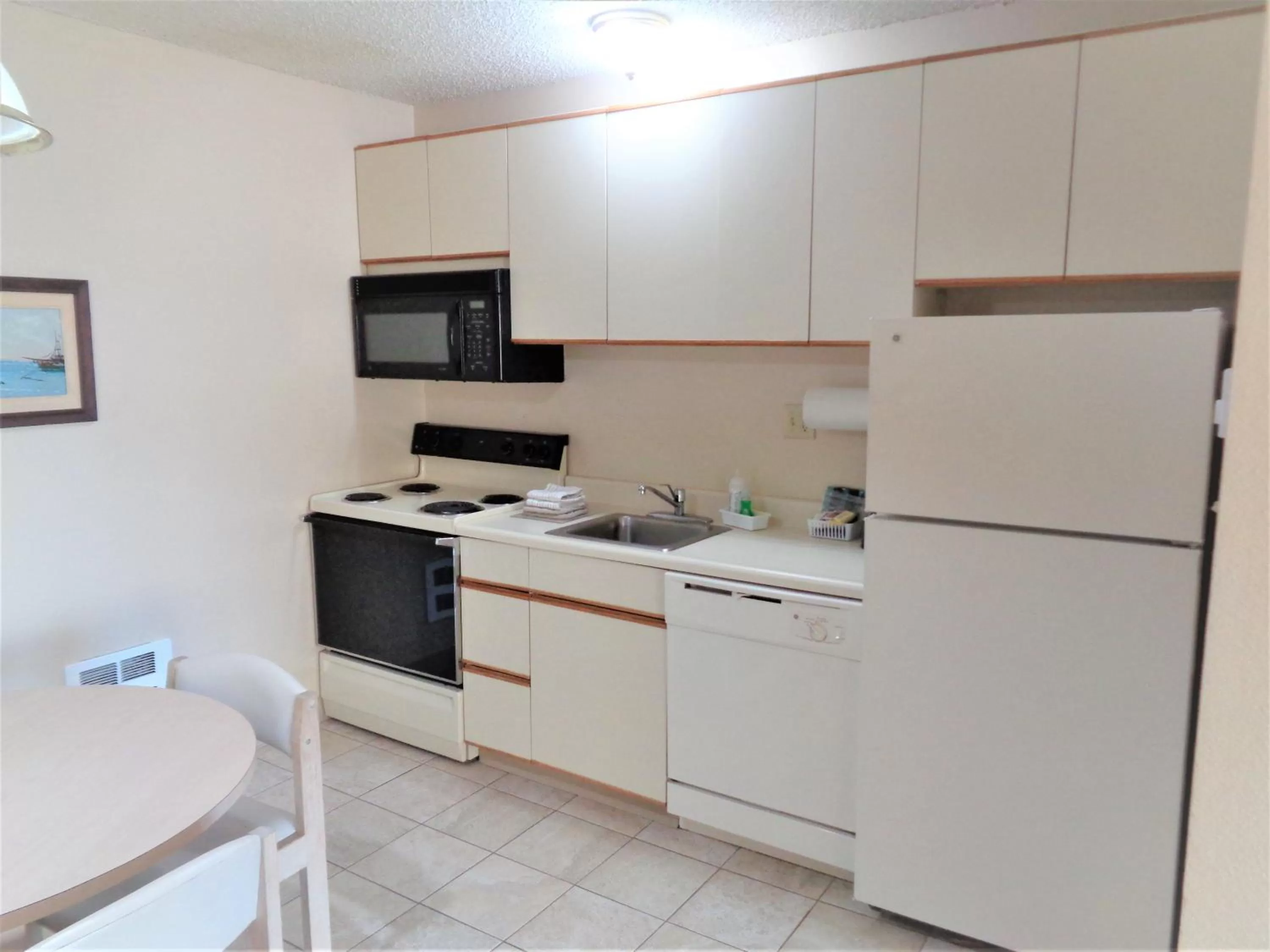 Kitchen or kitchenette in The Polynesian Resort