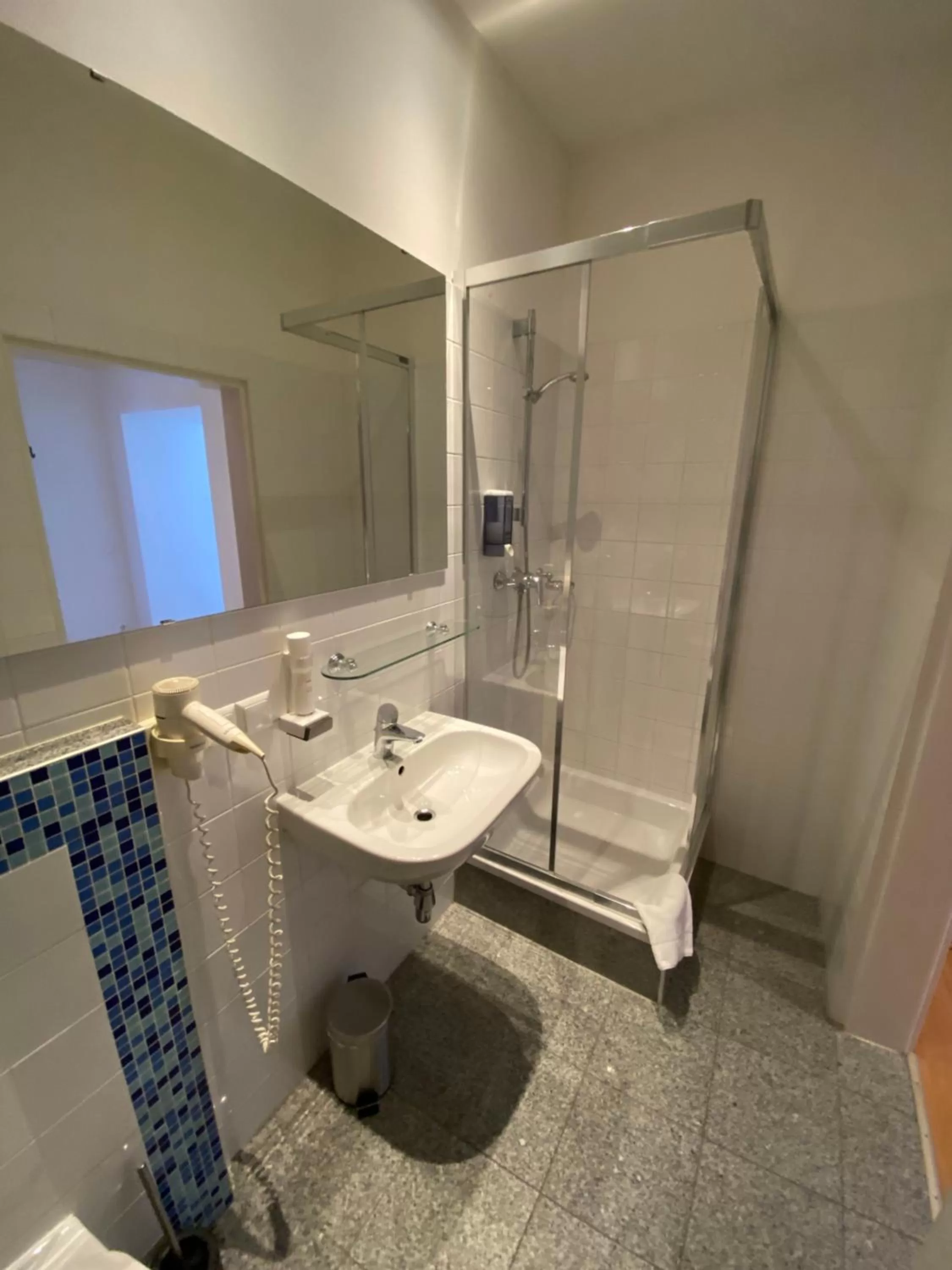 Bathroom in Kolbeck Rooms