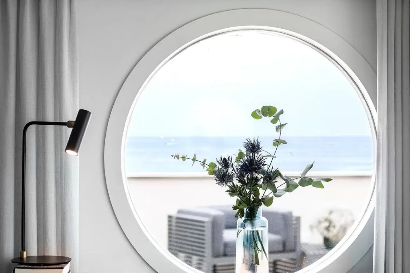 Sea view in Hotel Plaza e de Russie - Relais & Châteaux Sea view in Hotel Plaza e de Russie - Relais & Châteaux