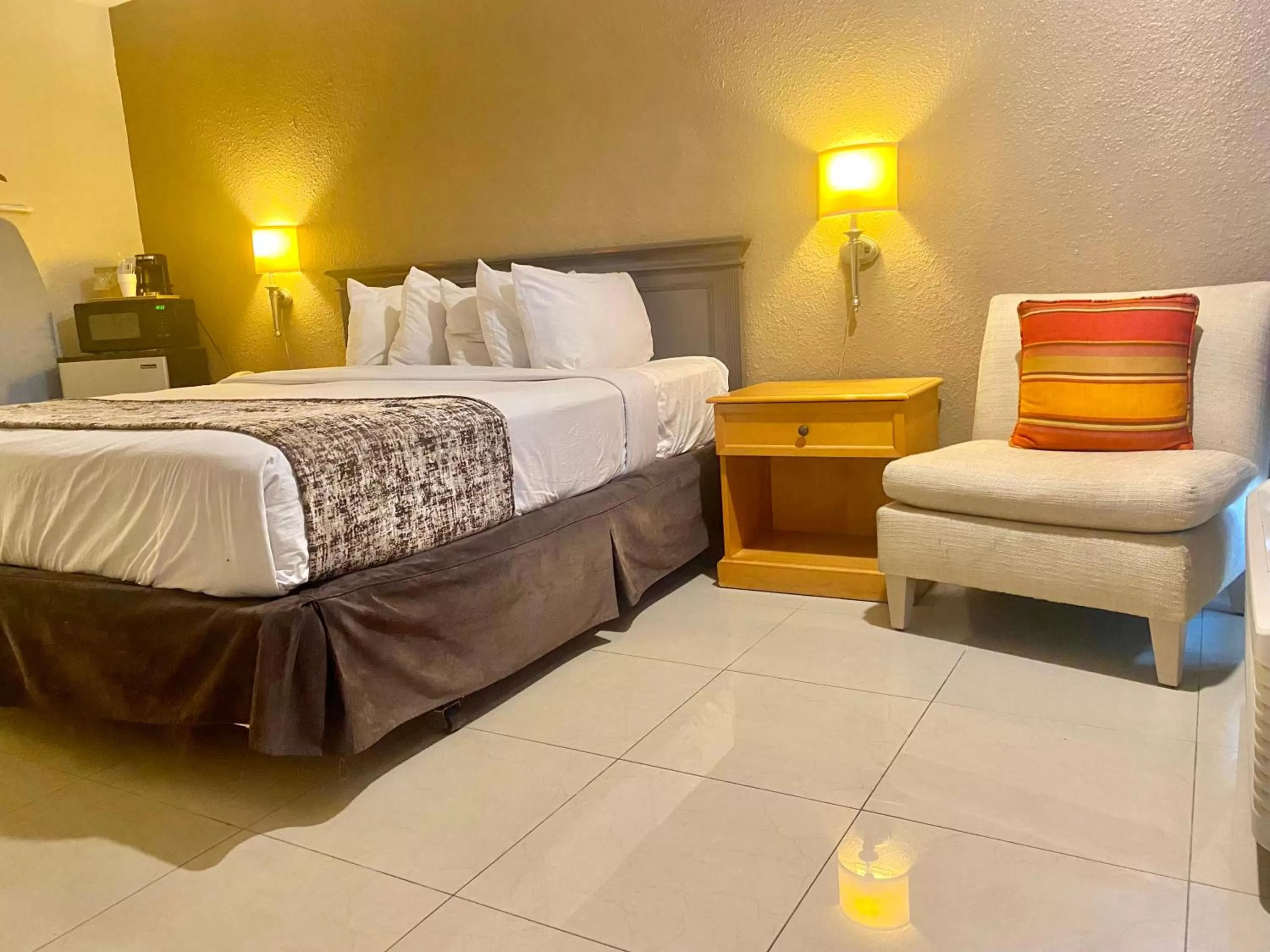 Bed in Garden Inn of Homestead