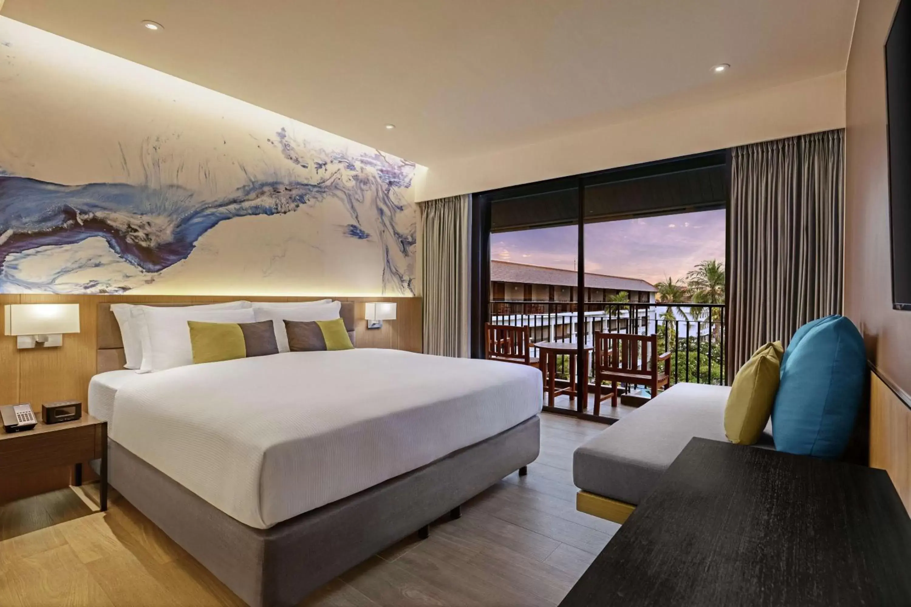 Bed in DoubleTree by Hilton Phuket Banthai Resort