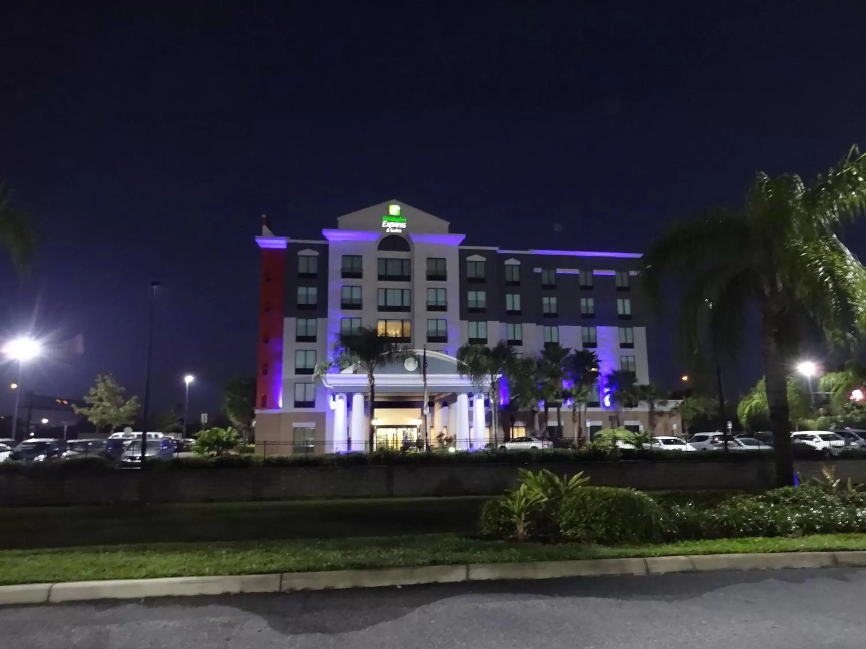 Property Building in Holiday Inn Express-International Drive, an IHG Hotel
