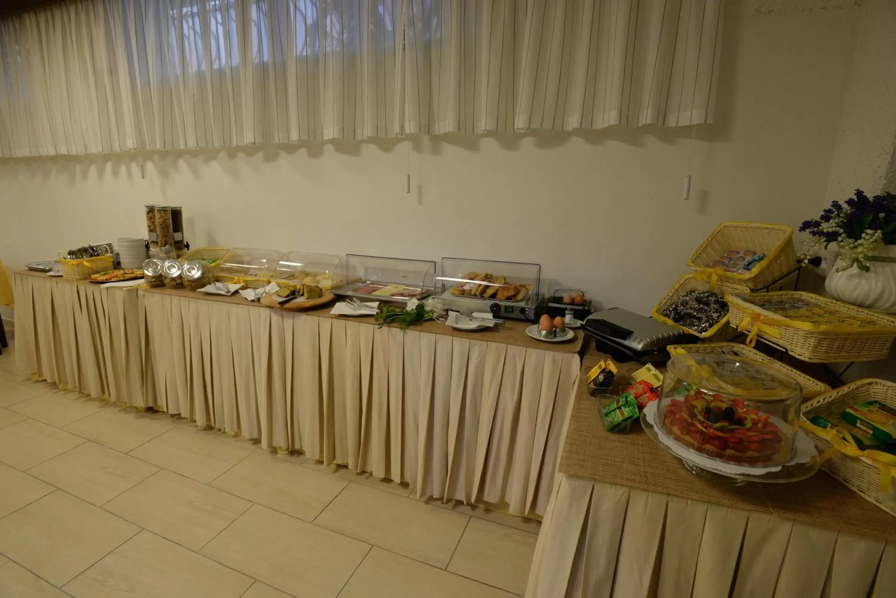 Food in Hotel Giulio Cesare
