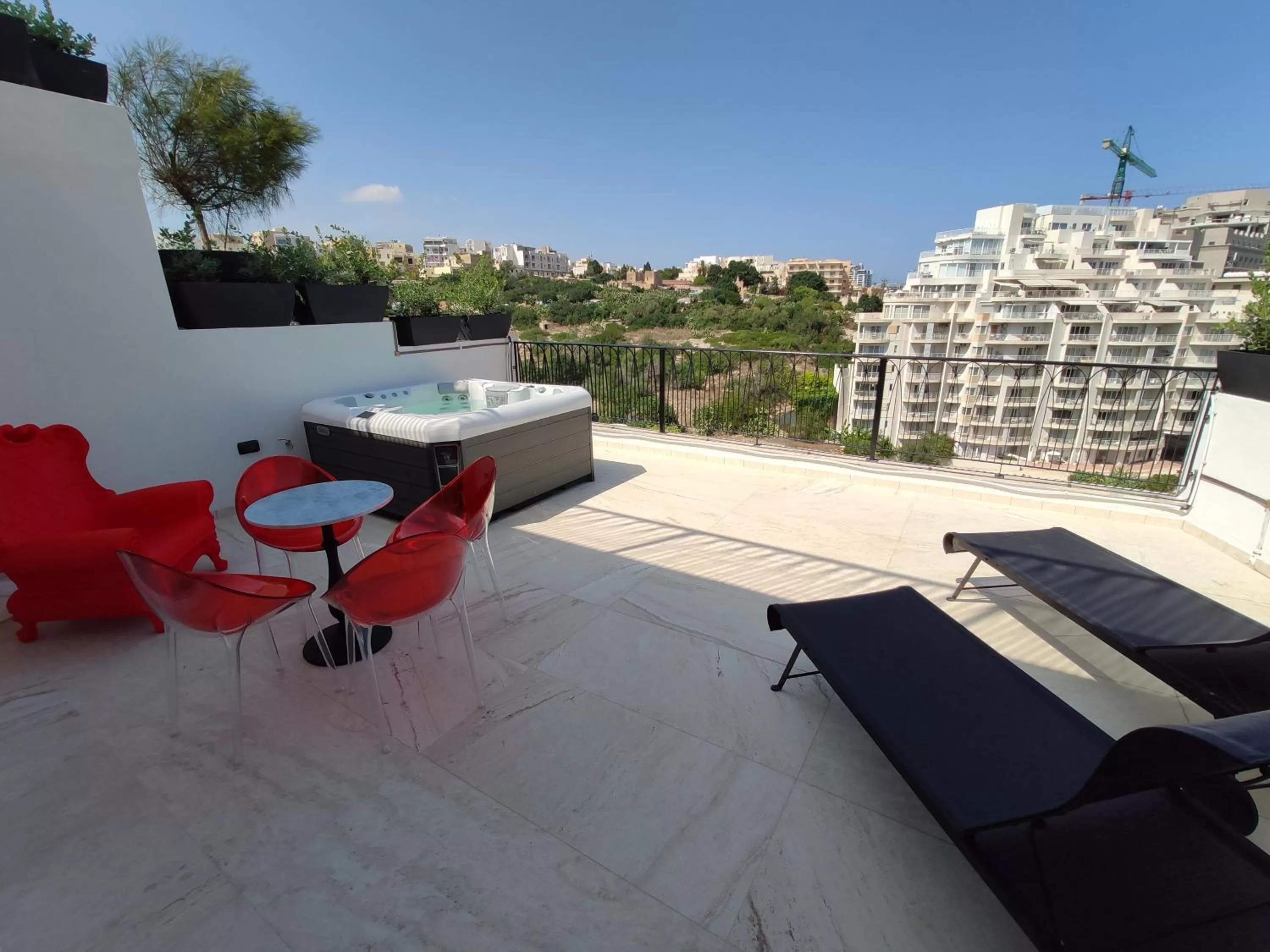 HOLM Boutique & SPA - IK Collection